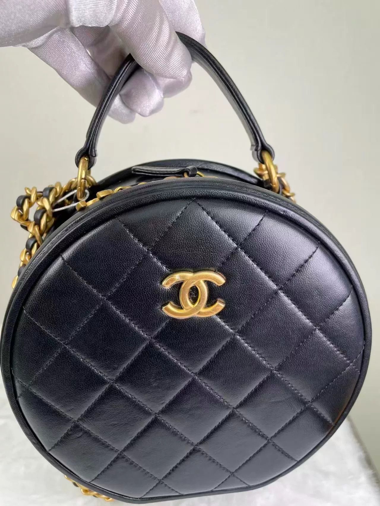 Chanel Pre-loved Bag Very good condition Size ONE SIZE - 2 Thumbnail