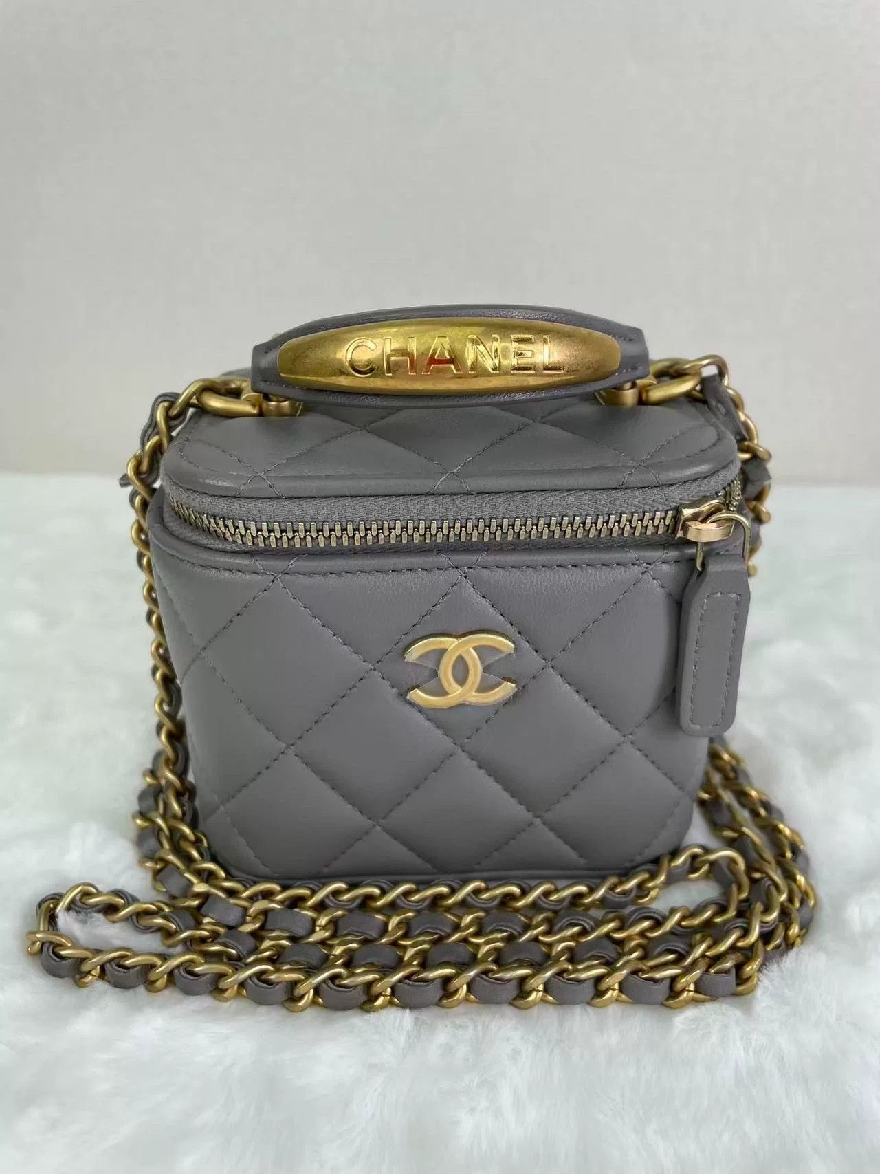 Chanel Pre-loved Bag Very good condition Size ONE SIZE - 2 Thumbnail