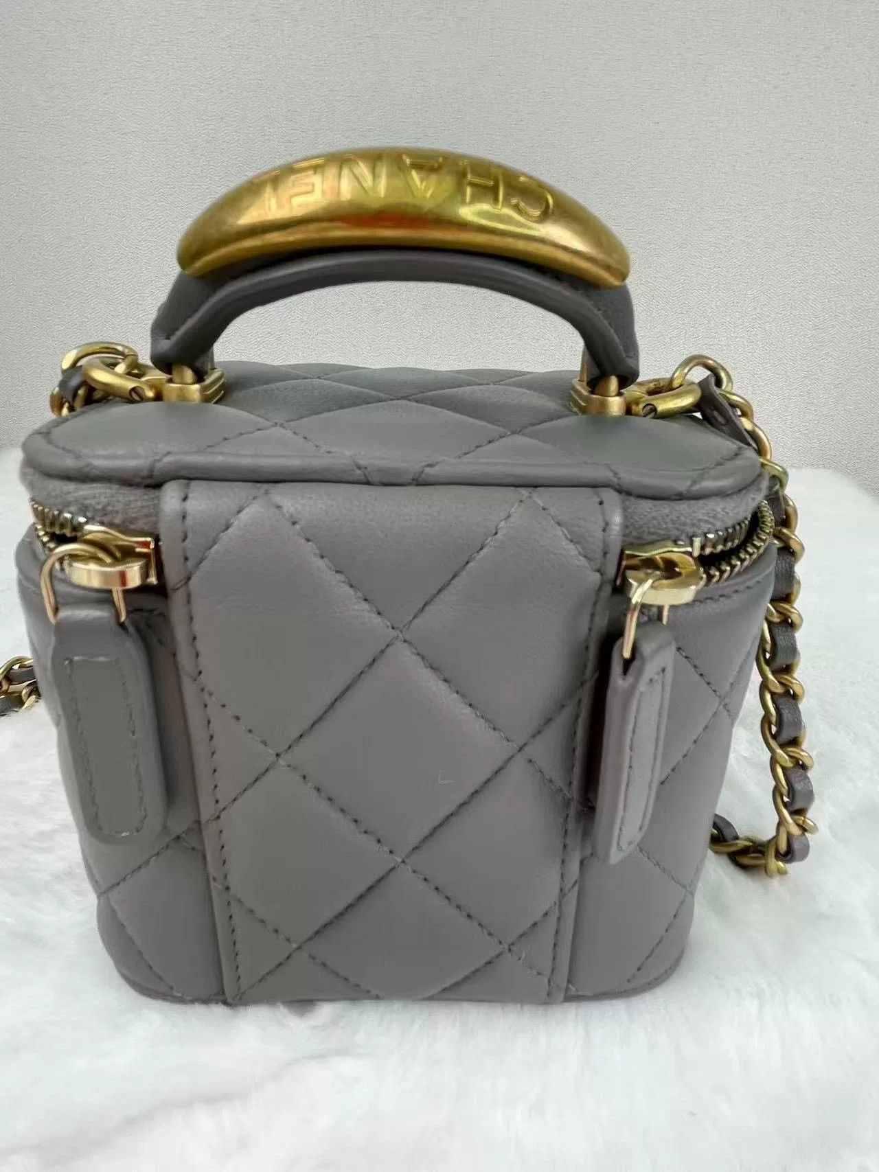 Chanel Pre-loved Bag Very good condition Size ONE SIZE - 6 Thumbnail