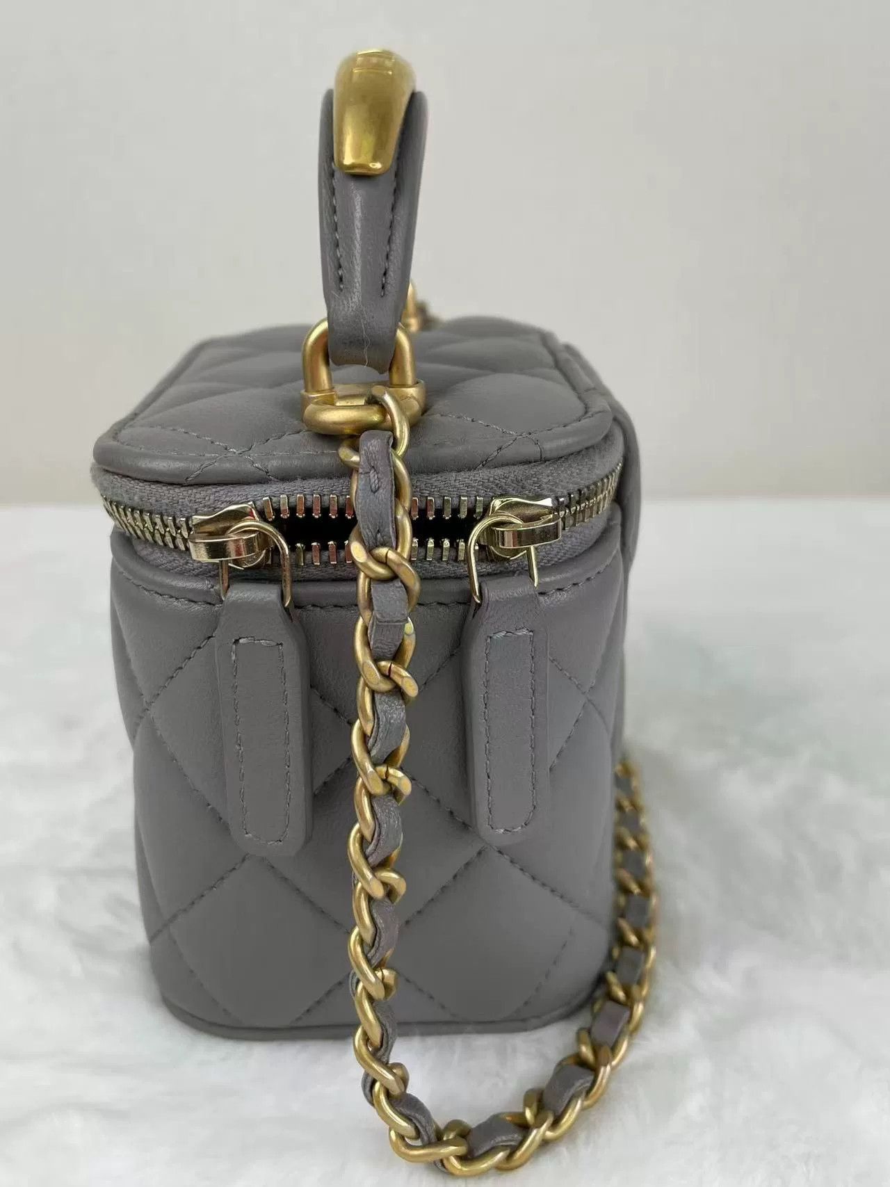 Chanel Pre-loved Bag Very good condition Size ONE SIZE - 7 Thumbnail