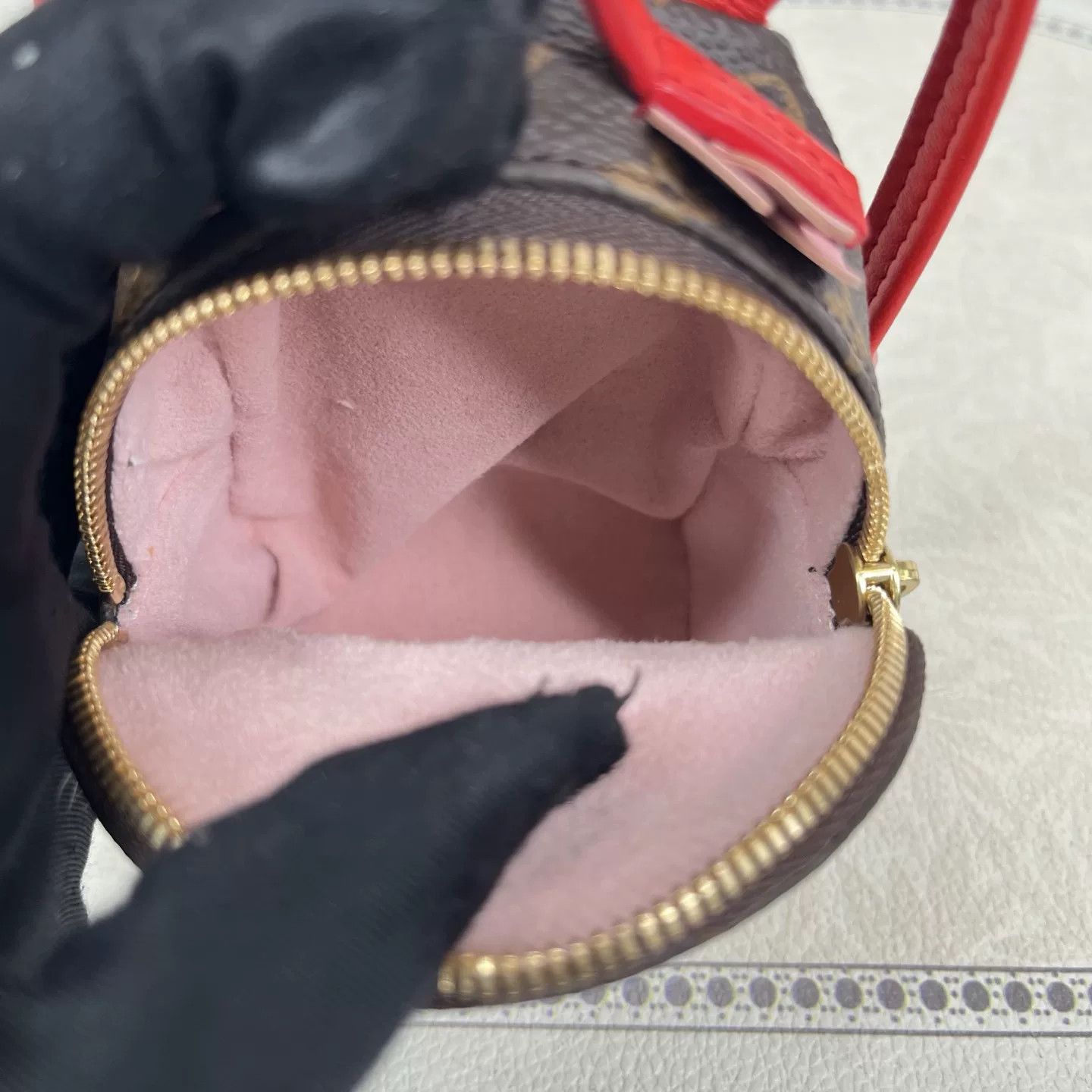 Louis Vuitton Pre-loved Bag Very good condition Size ONE SIZE - 3 Thumbnail