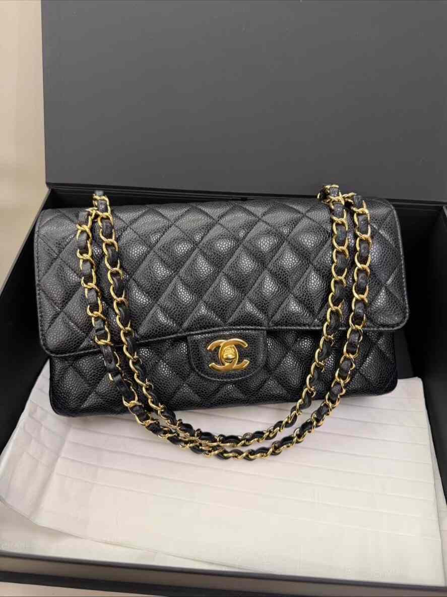 Chanel Pre-loved Bag Very good condition Size ONE SIZE - 2 Thumbnail