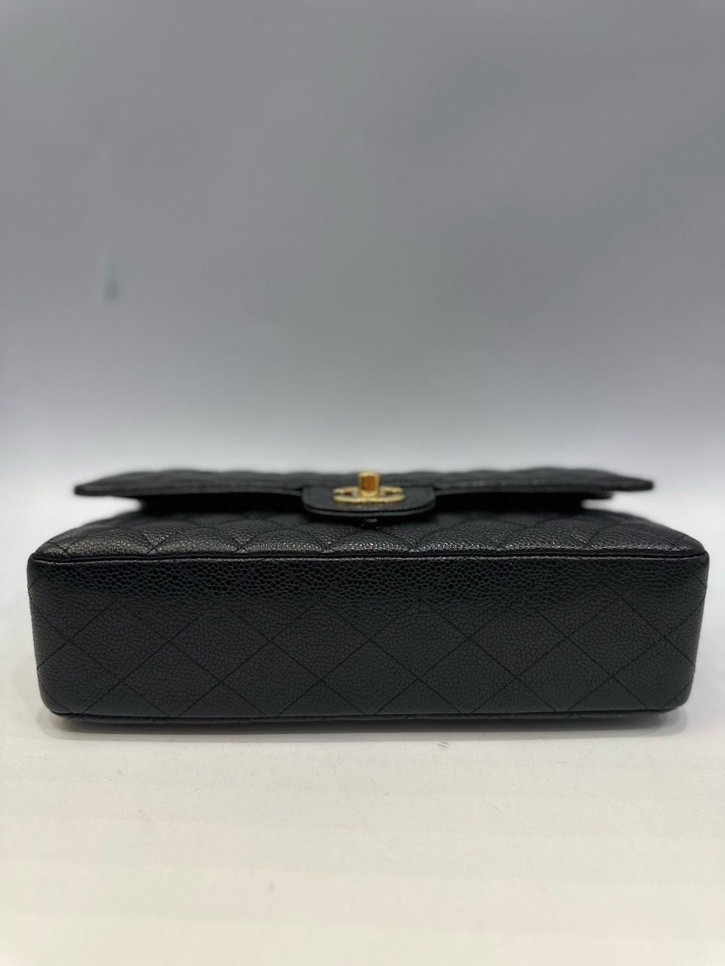 Chanel Pre-loved Bag Very good condition Size ONE SIZE - 8 Thumbnail