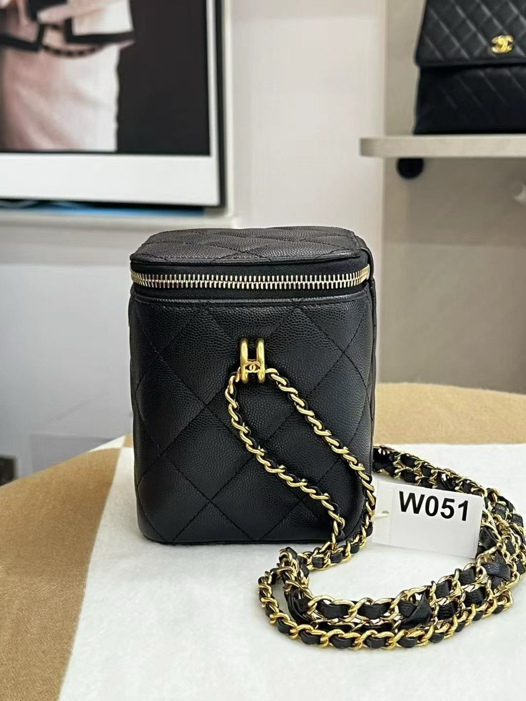 Chanel Pre-loved Bag Very good condition Size ONE SIZE - 2 Thumbnail