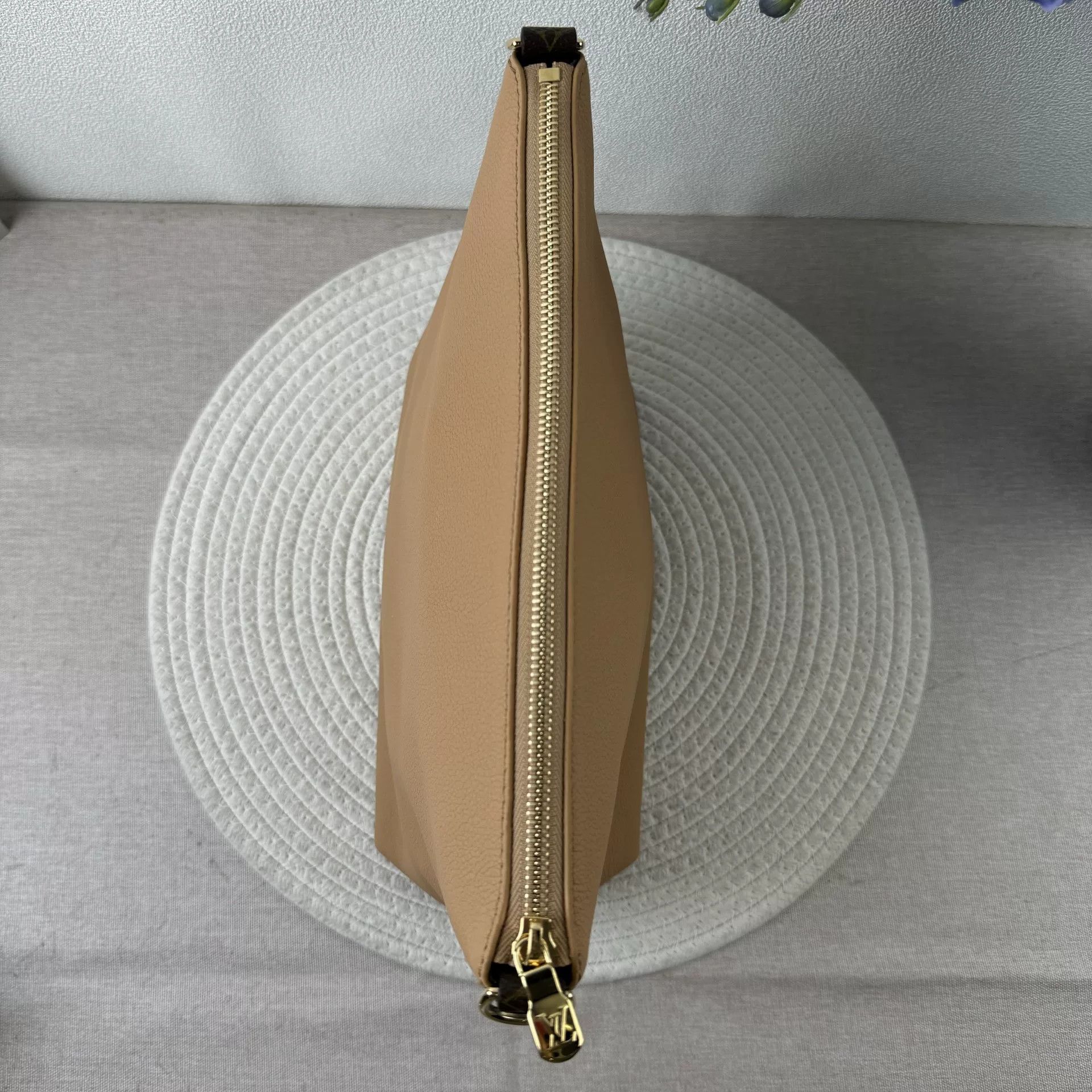 Louis Vuitton Pre-loved Bag Brand new condition Size ONE SIZE - 6 Thumbnail