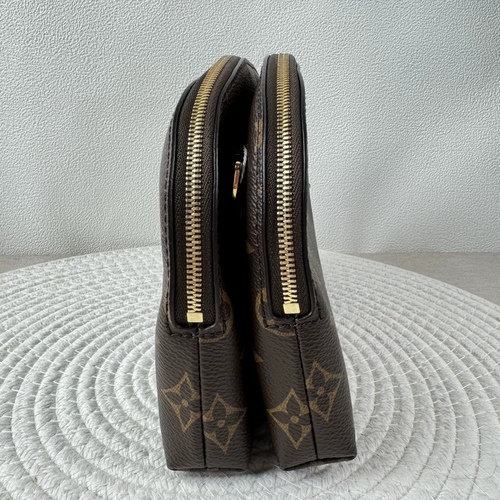 Louis Vuitton Pre-loved Bag Very good condition Size ONE SIZE - 3 Thumbnail