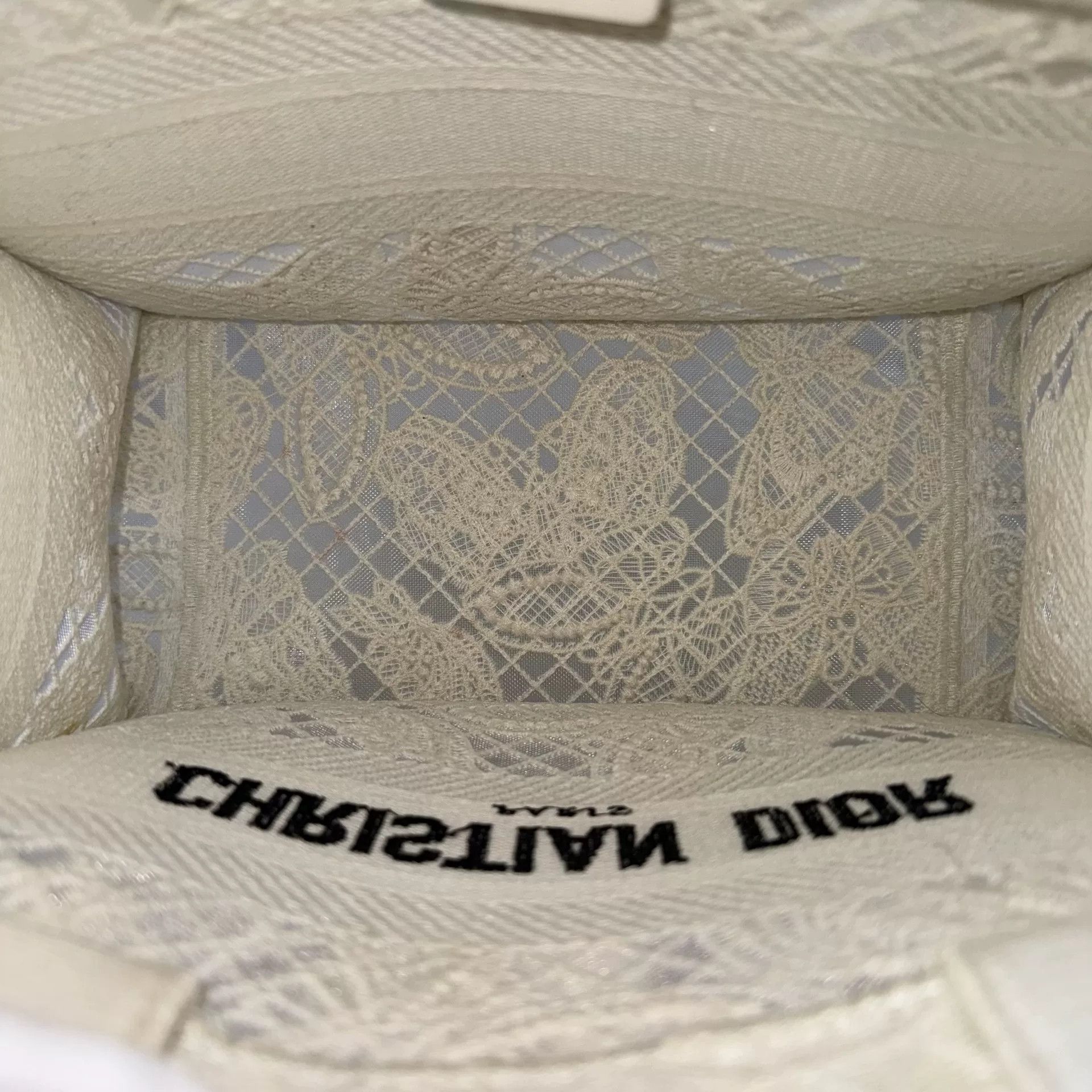 Dior Pre-loved Bag Very good condition Size ONE SIZE - 3 Thumbnail