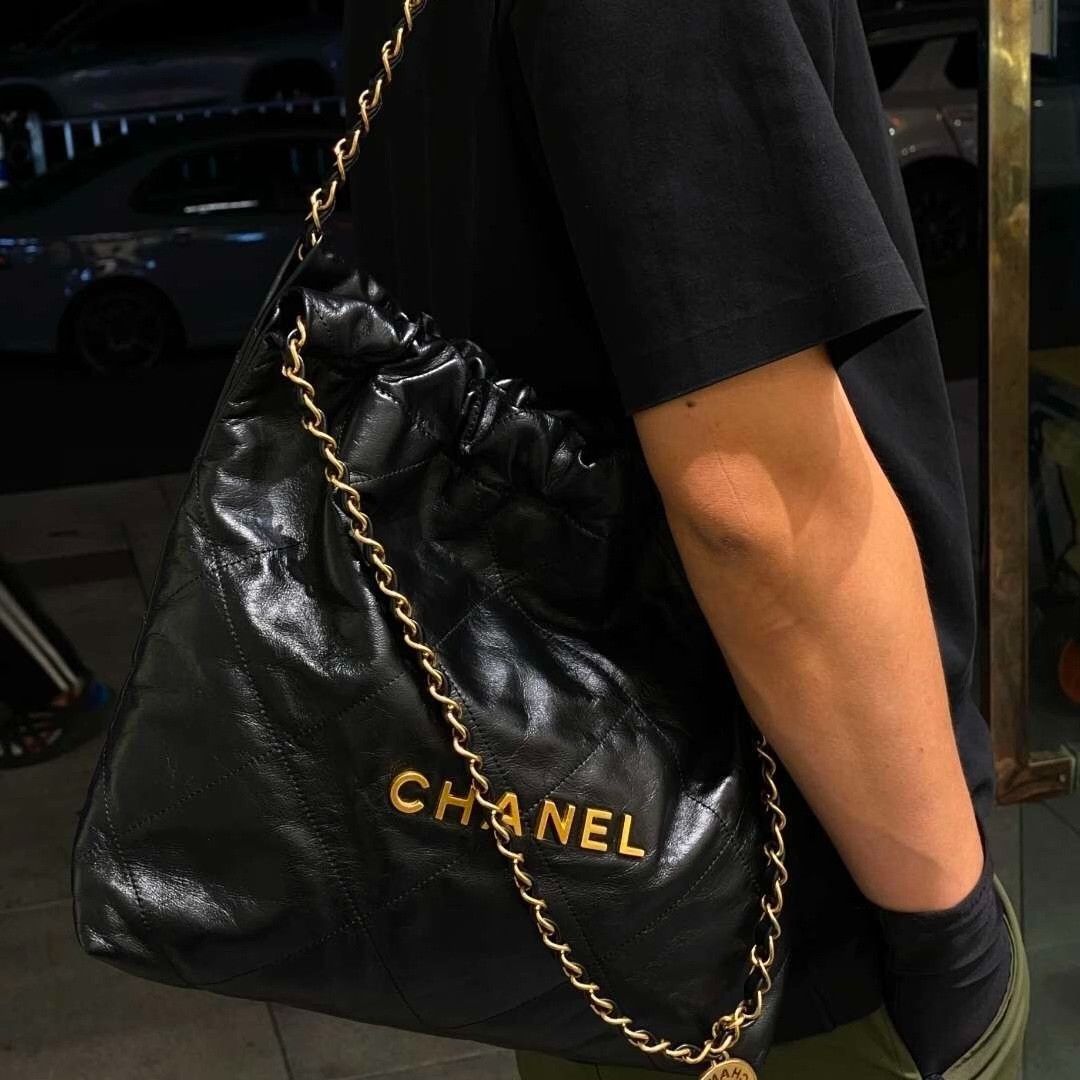Chanel Pre-loved Bag Very good condition Size ONE SIZE - 8 Thumbnail