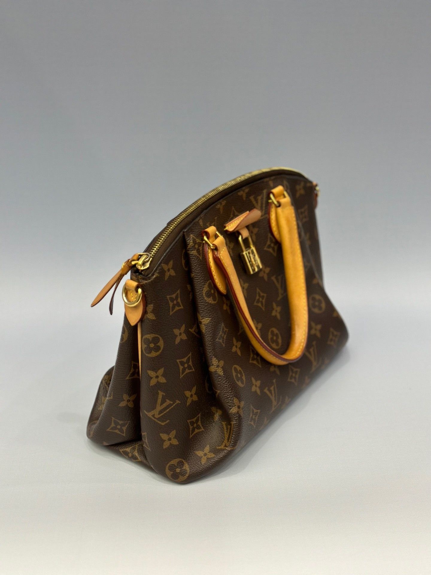 Louis Vuitton Pre-loved Bag Very good condition Size ONE SIZE - 5 Thumbnail
