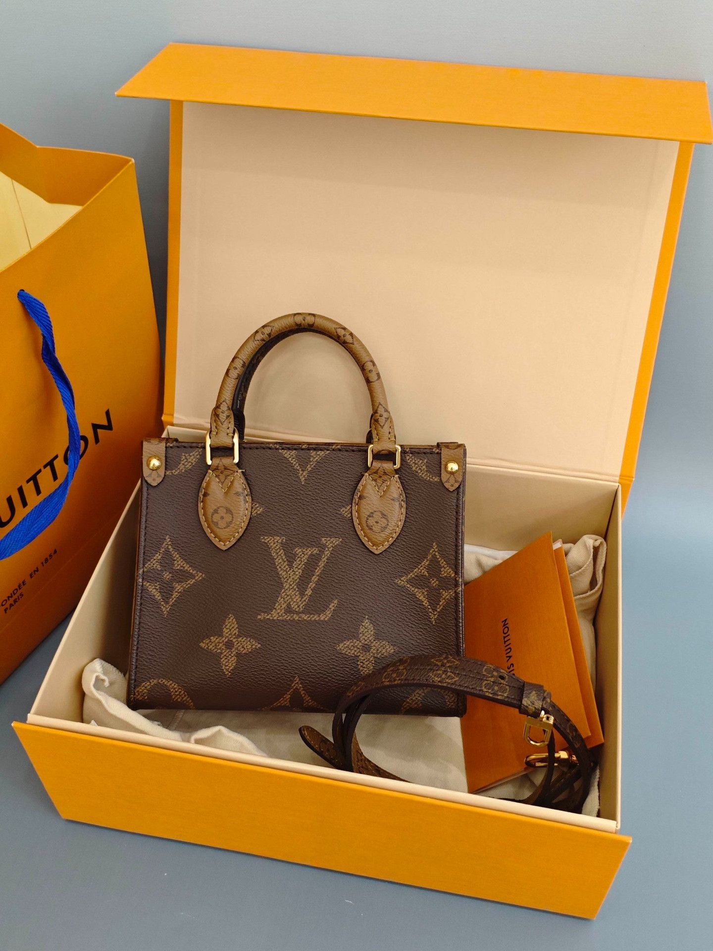Louis Vuitton Pre-loved Bag Very good condition Size ONE SIZE - 2 Thumbnail