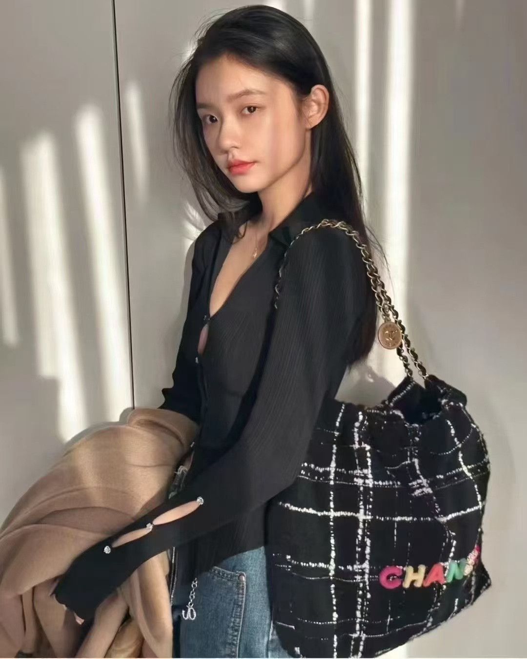 Chanel Pre-loved Bag Very good condition Size ONE SIZE - 9 Thumbnail