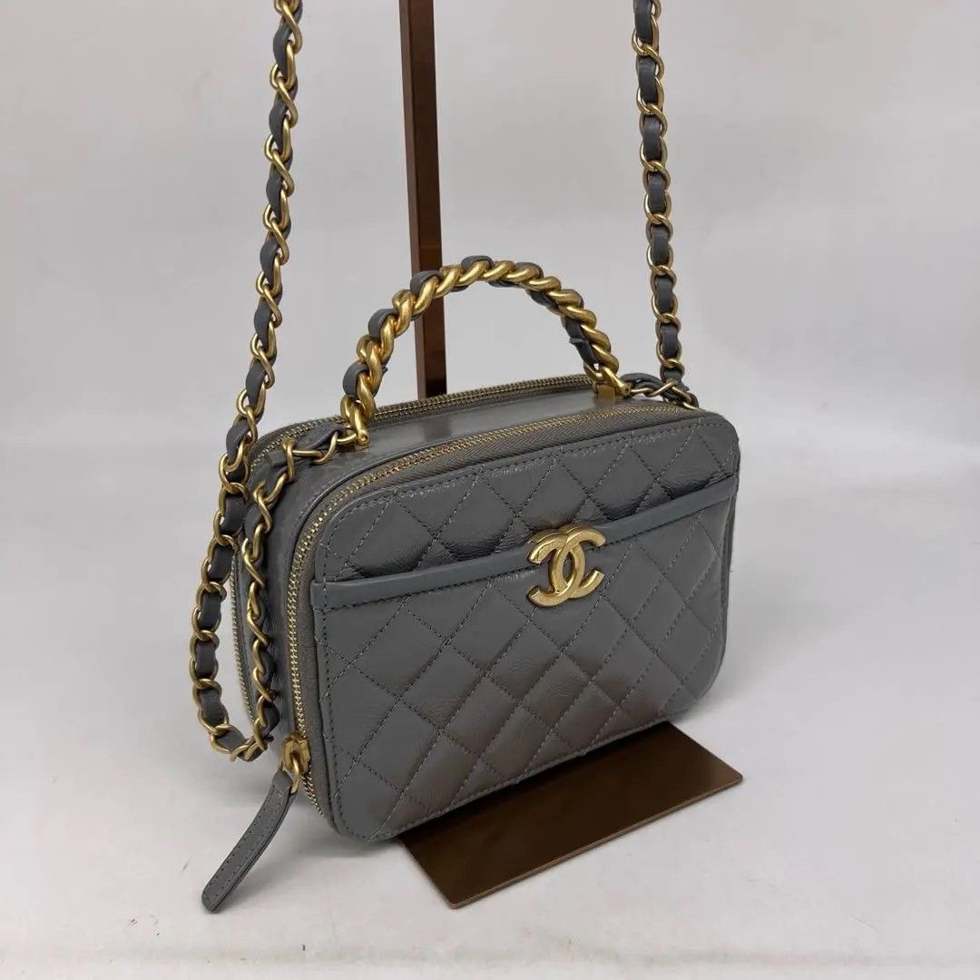 Chanel Pre-loved Bag Very good condition Size ONE SIZE - 9 Thumbnail