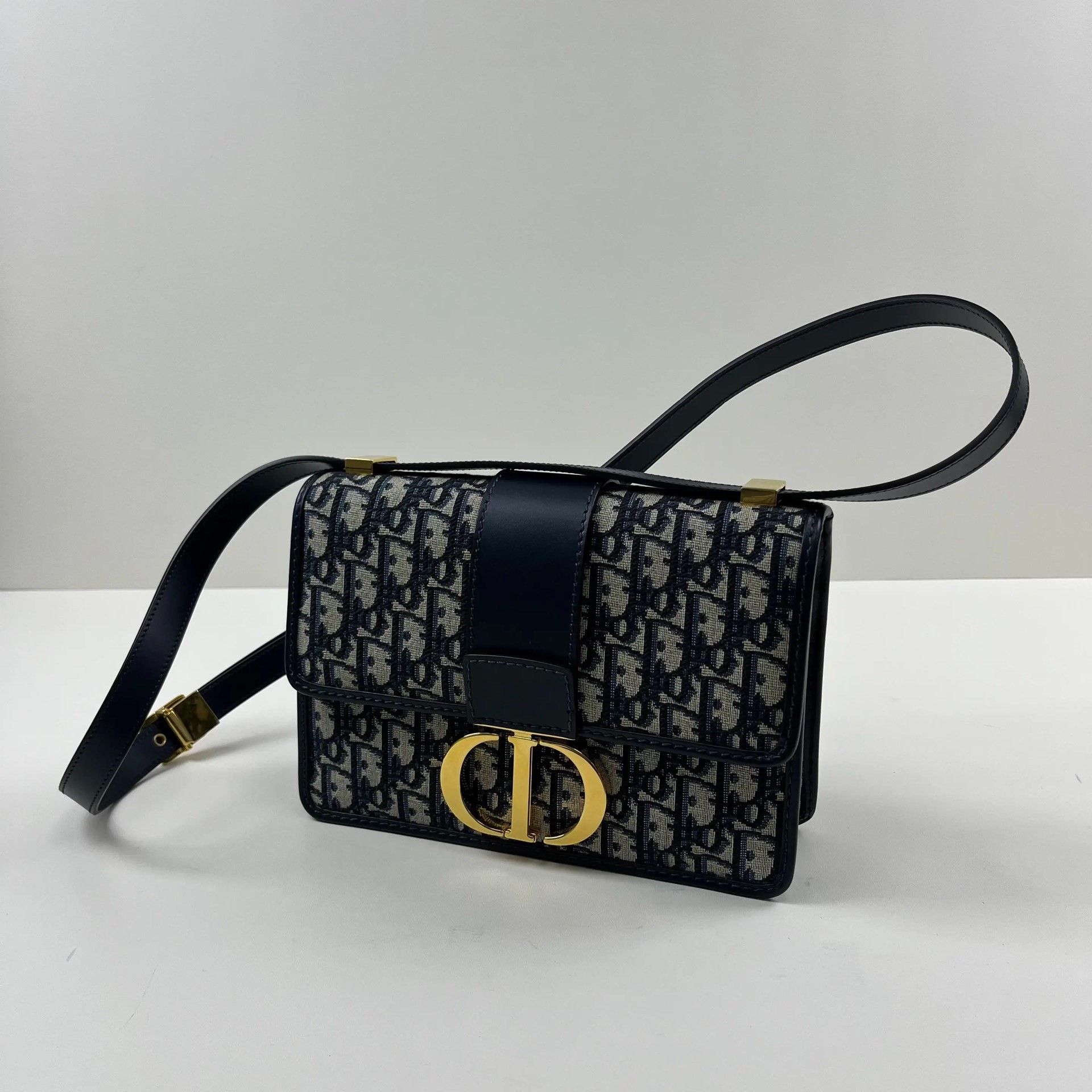 Dior Pre-loved Bag Very good condition Size ONE SIZE - 6 Thumbnail