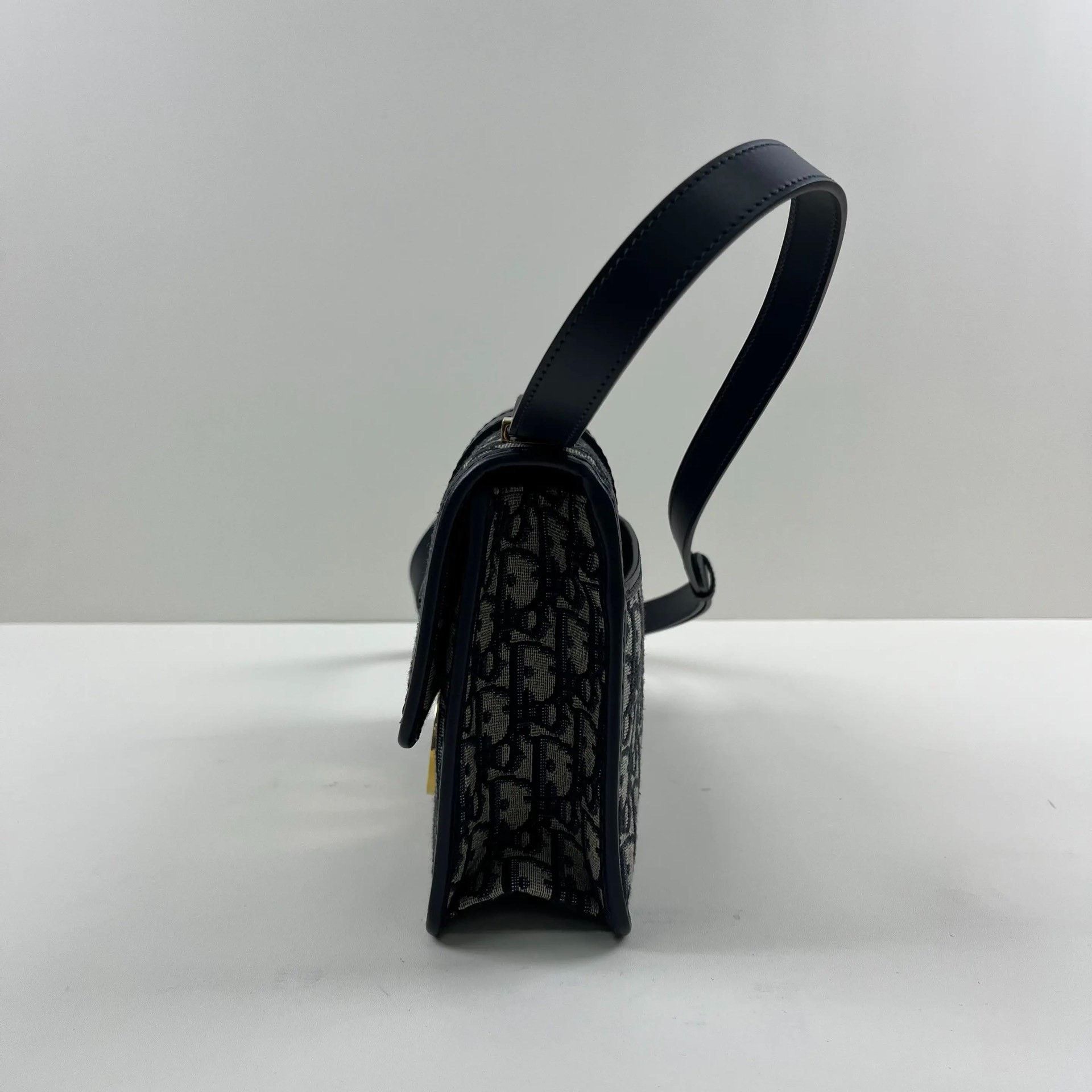 Dior Pre-loved Bag Very good condition Size ONE SIZE - 4 Thumbnail