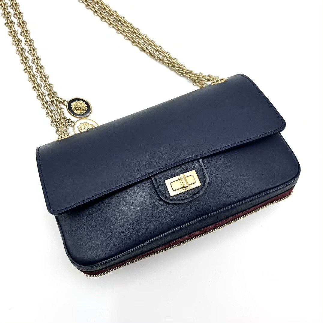 Chanel Pre-loved Bag Very good condition Size ONE SIZE - 3 Thumbnail