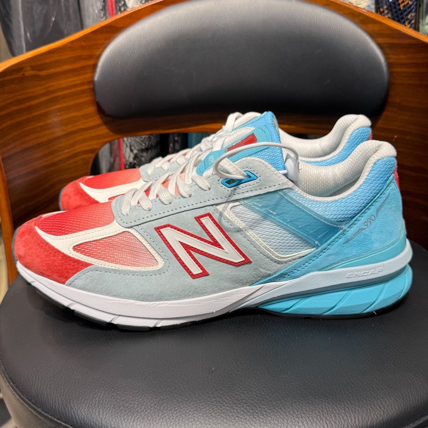 New Balance New Balance Tie-Dye Gradient Blue Lowtop Sneakers 11 Men Size US 11 / EU 44 - 6 Thumbnail