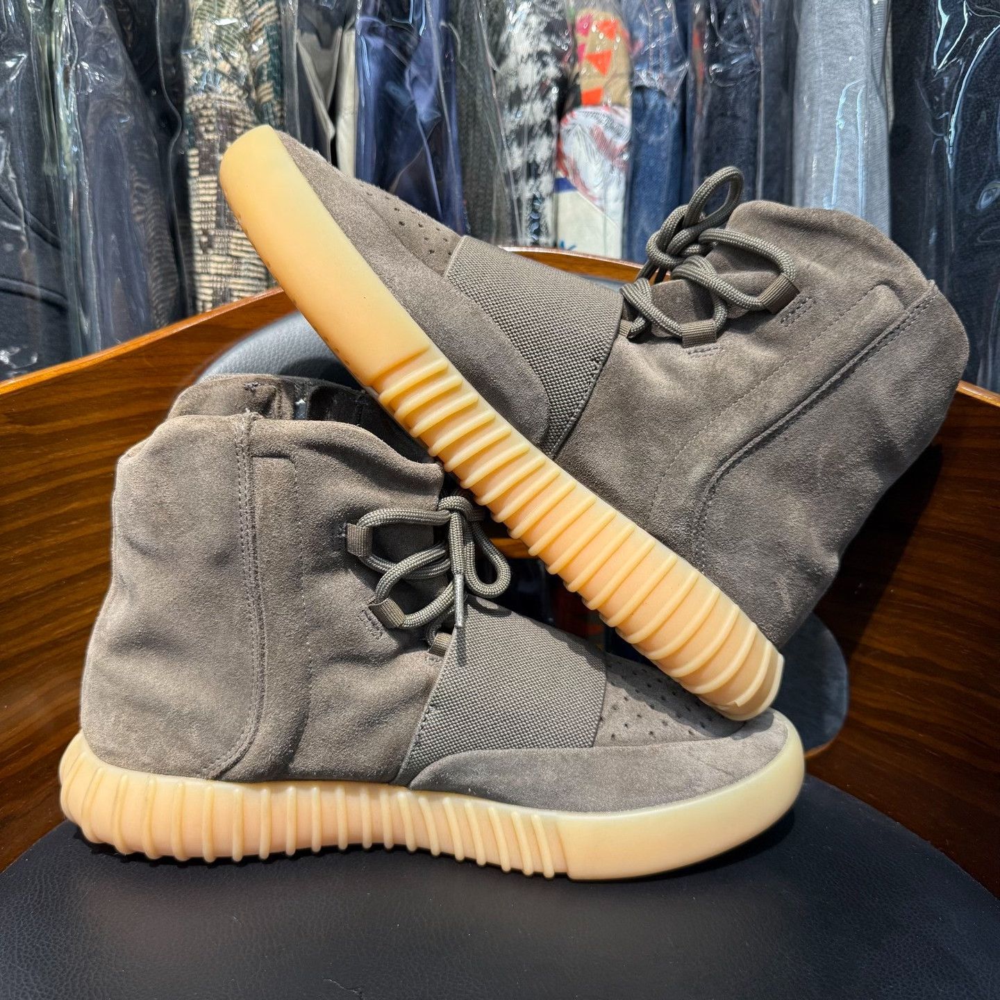 Adidas Adidas YEEZY750 Brown Hitop Sneakers 42 Men Size US 9 / EU 42 - 7 Thumbnail