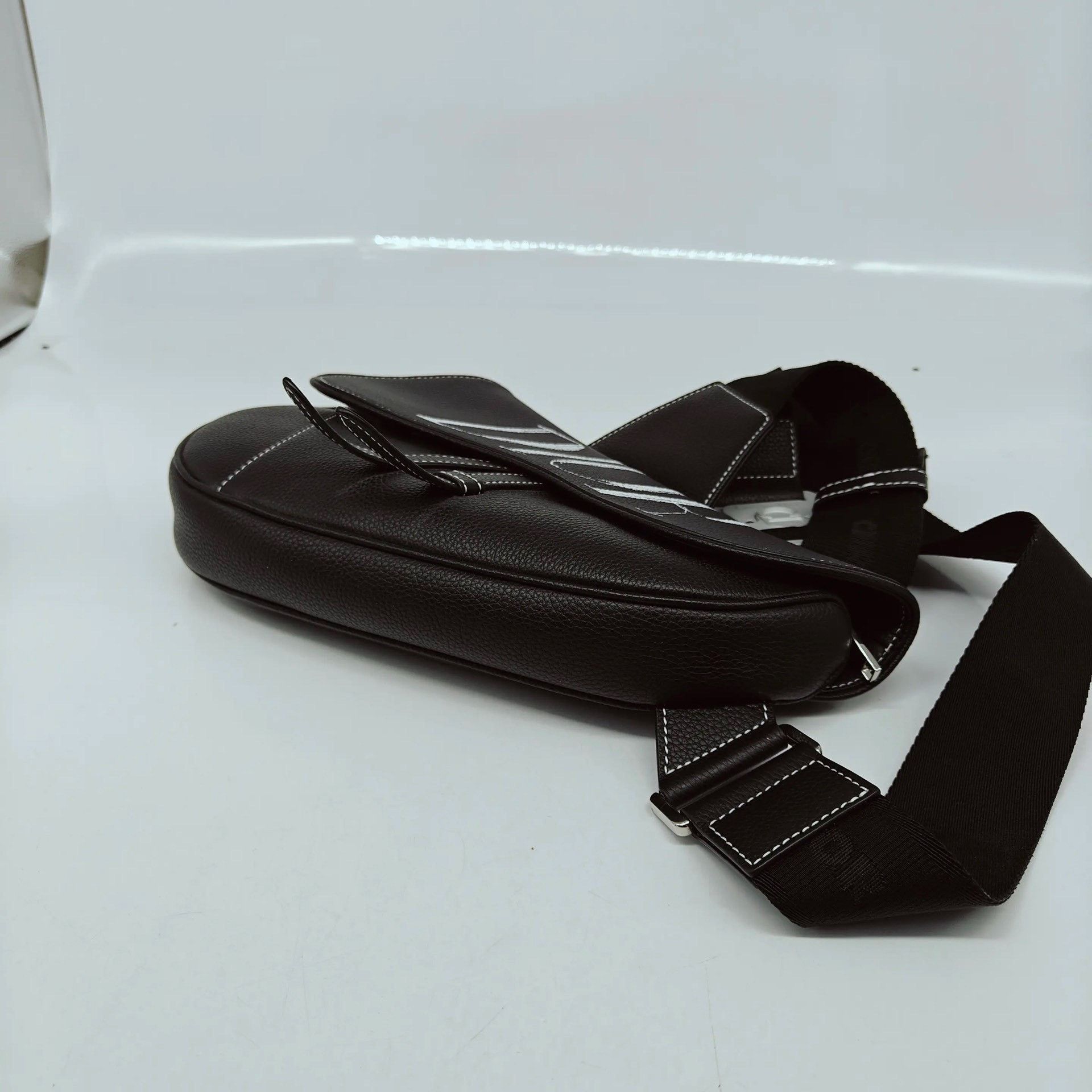 Dior Pre-loved Bag Very good condition Size ONE SIZE - 6 Thumbnail