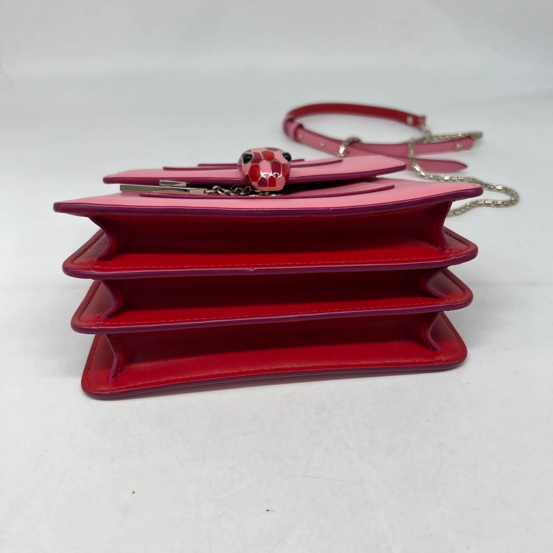 Bvlgari Pre-loved Bag Very good condition Size ONE SIZE - 7 Thumbnail