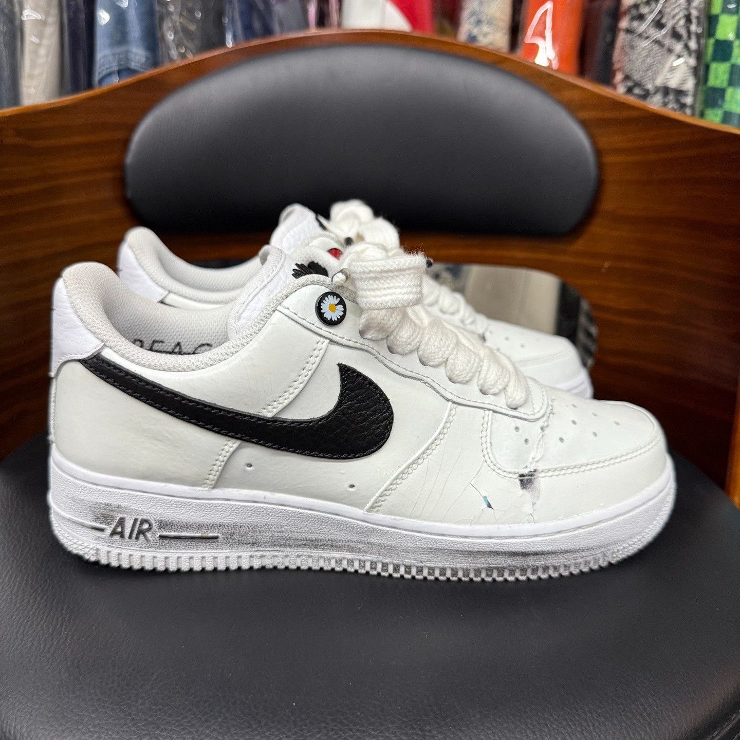 Nike Nike AF1 White Lowtop Sneakers 7.5 Men Size US 7.5 / EU 40-41 - 4 Thumbnail