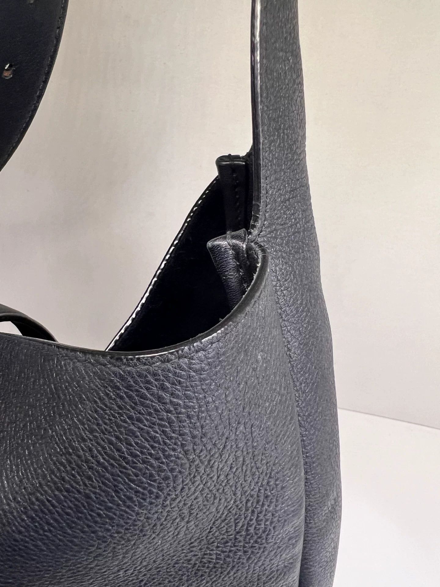 Saint Laurent Paris Pre-loved Bag Very good condition Size ONE SIZE - 9 Thumbnail