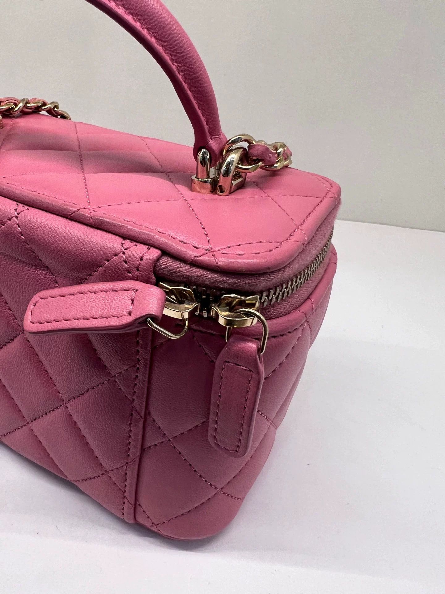 Chanel Pre-loved Bag Very good condition Size ONE SIZE - 9 Thumbnail