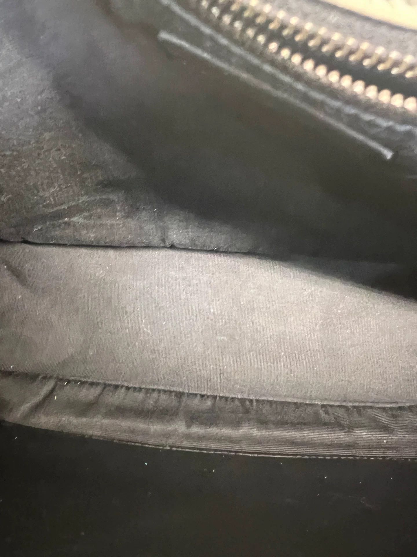 Saint Laurent Paris Pre-loved Bag Very good condition Size ONE SIZE - 5 Thumbnail