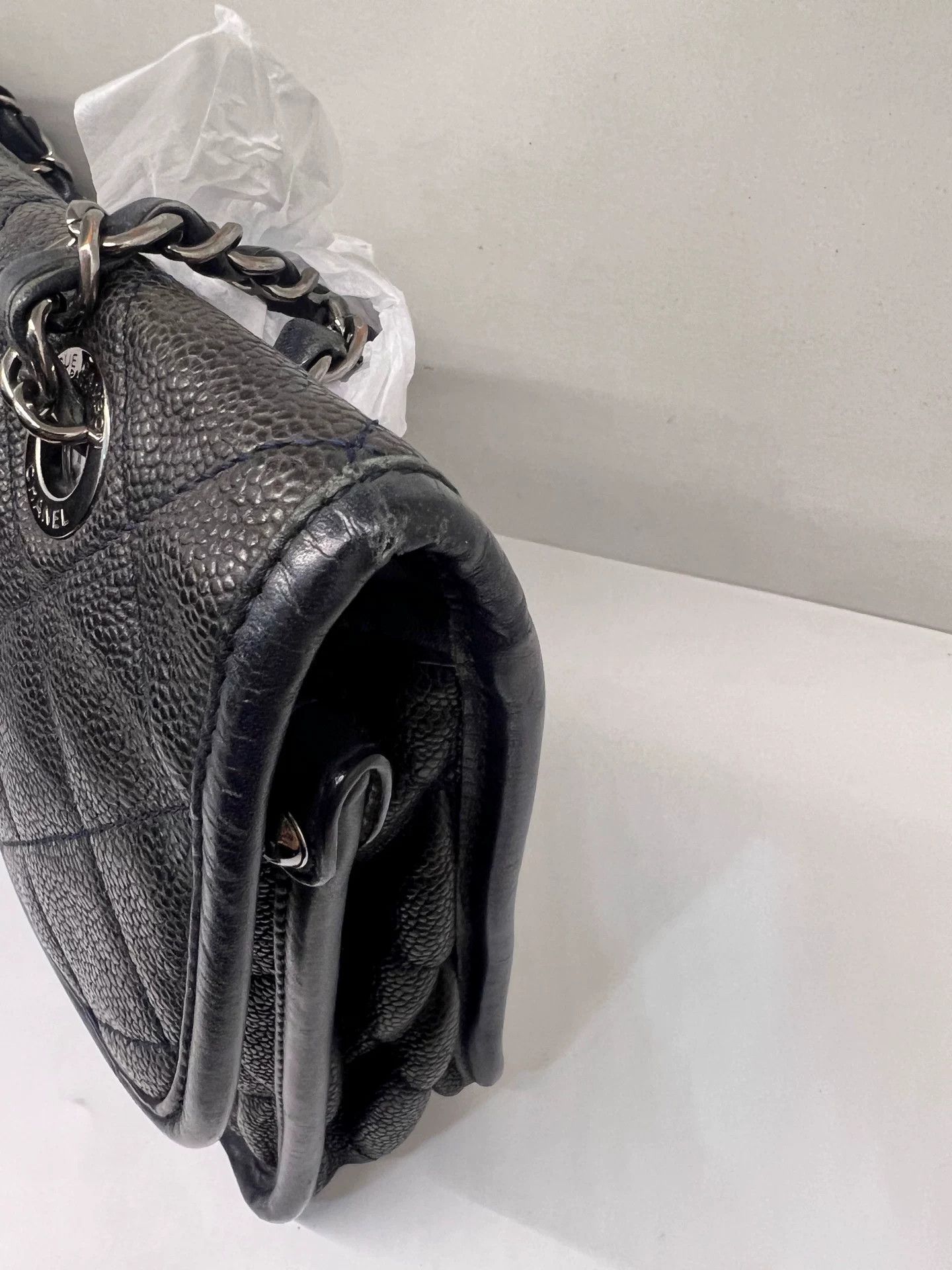 Chanel Pre-loved Bag Very good condition Size ONE SIZE - 7 Thumbnail