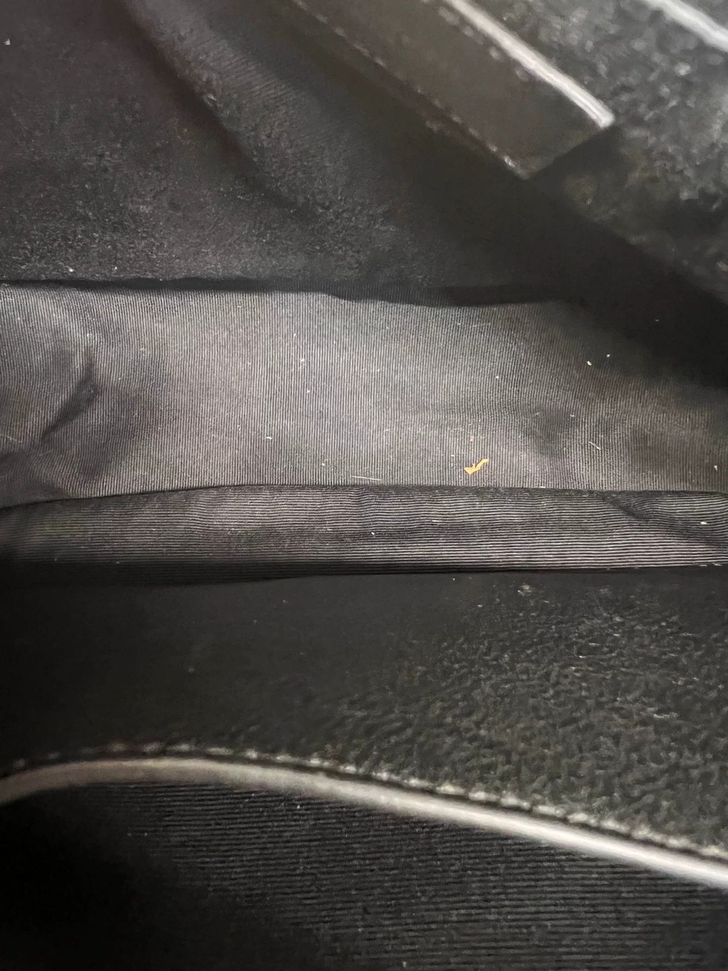 Saint Laurent Paris Pre-loved Bag Very good condition Size ONE SIZE - 5 Thumbnail