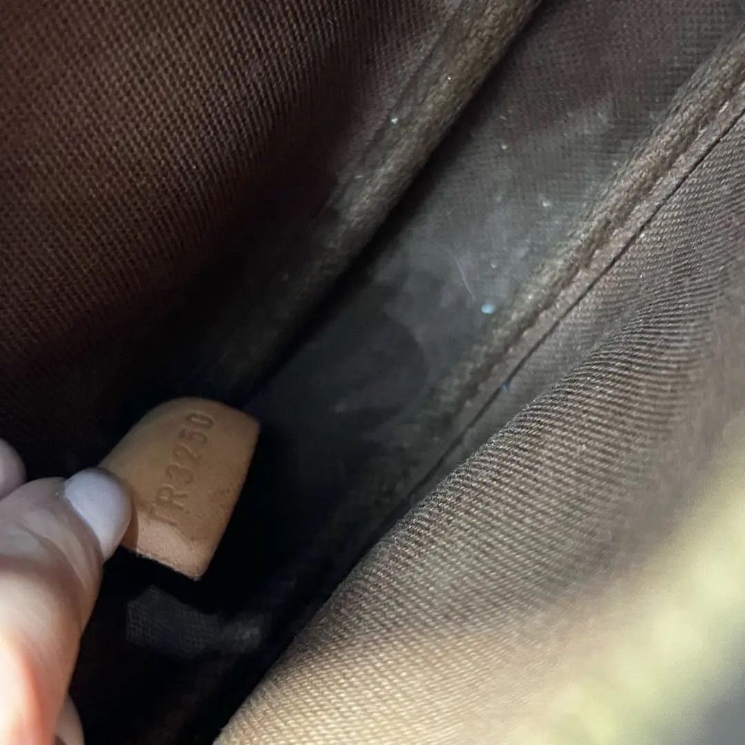 Louis Vuitton Pre-loved Bag Very good condition Size ONE SIZE - 9 Thumbnail