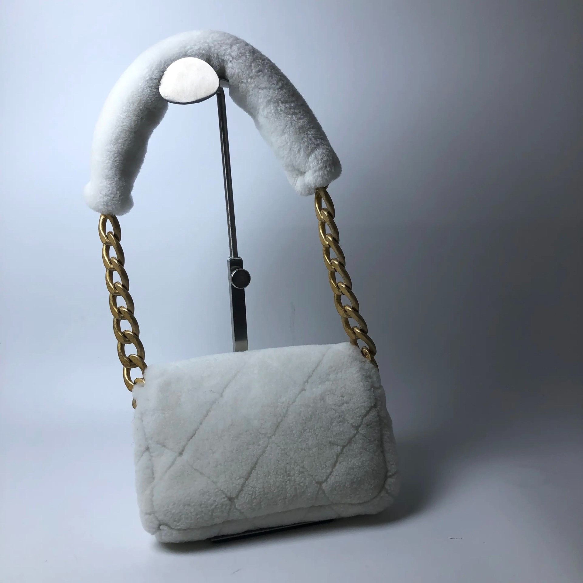 Chanel Pre-loved Bag Very good condition Size ONE SIZE - 5 Thumbnail