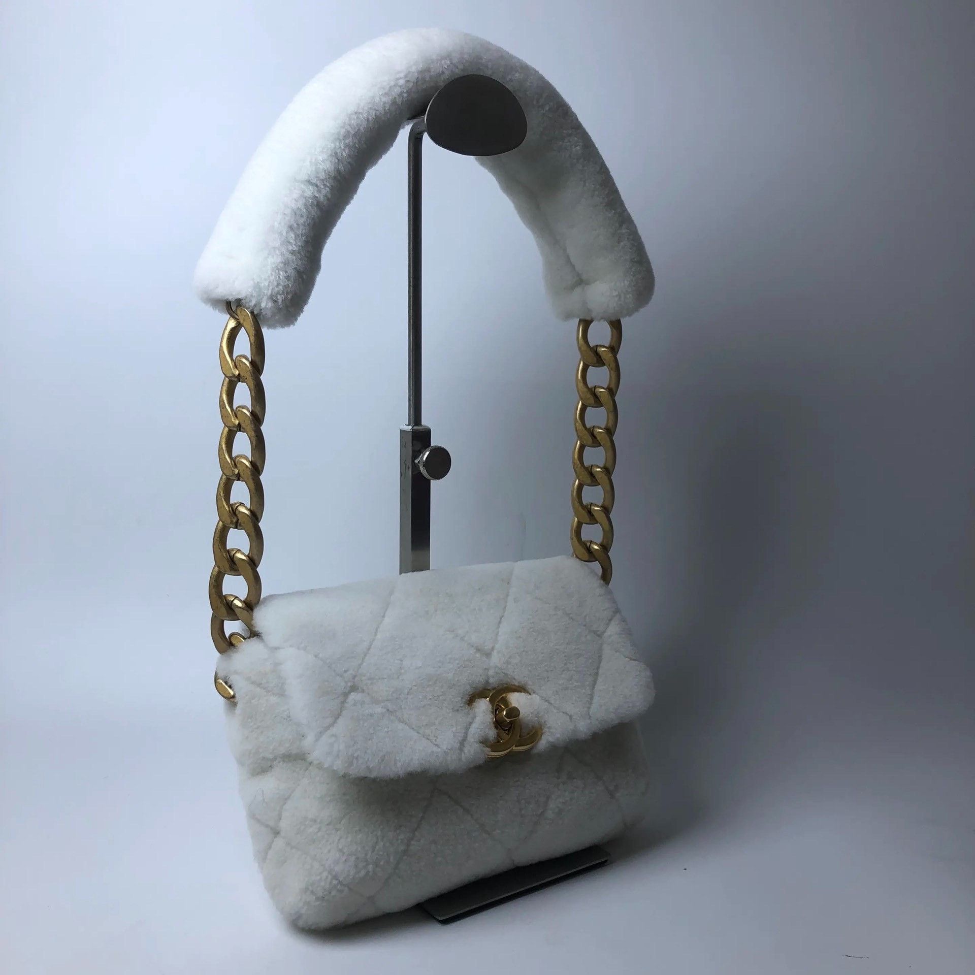 Chanel Pre-loved Bag Very good condition Size ONE SIZE - 2 Thumbnail