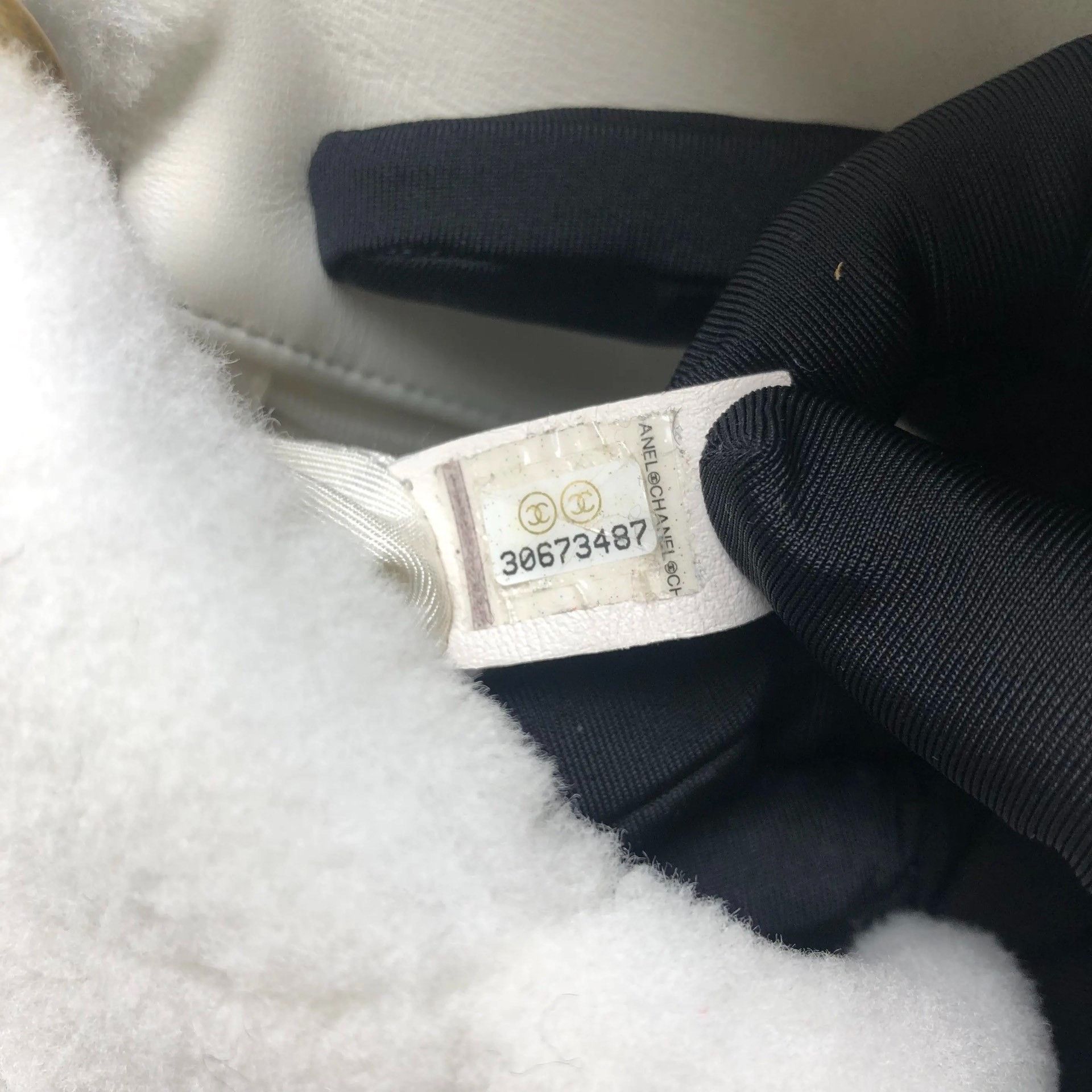 Chanel Pre-loved Bag Very good condition Size ONE SIZE - 9 Thumbnail
