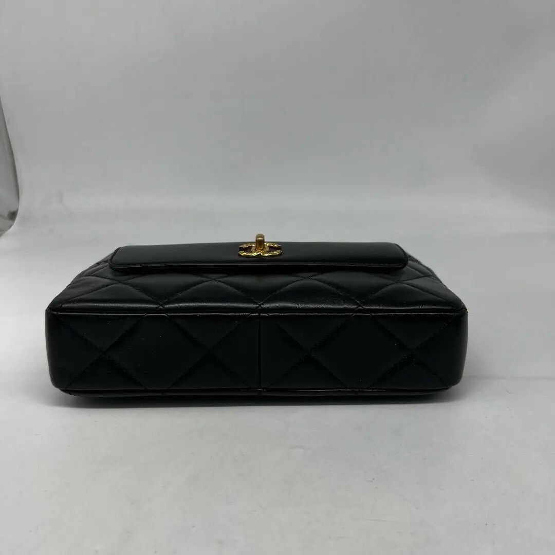 Chanel Pre-loved Bag Very good condition Size ONE SIZE - 5 Thumbnail