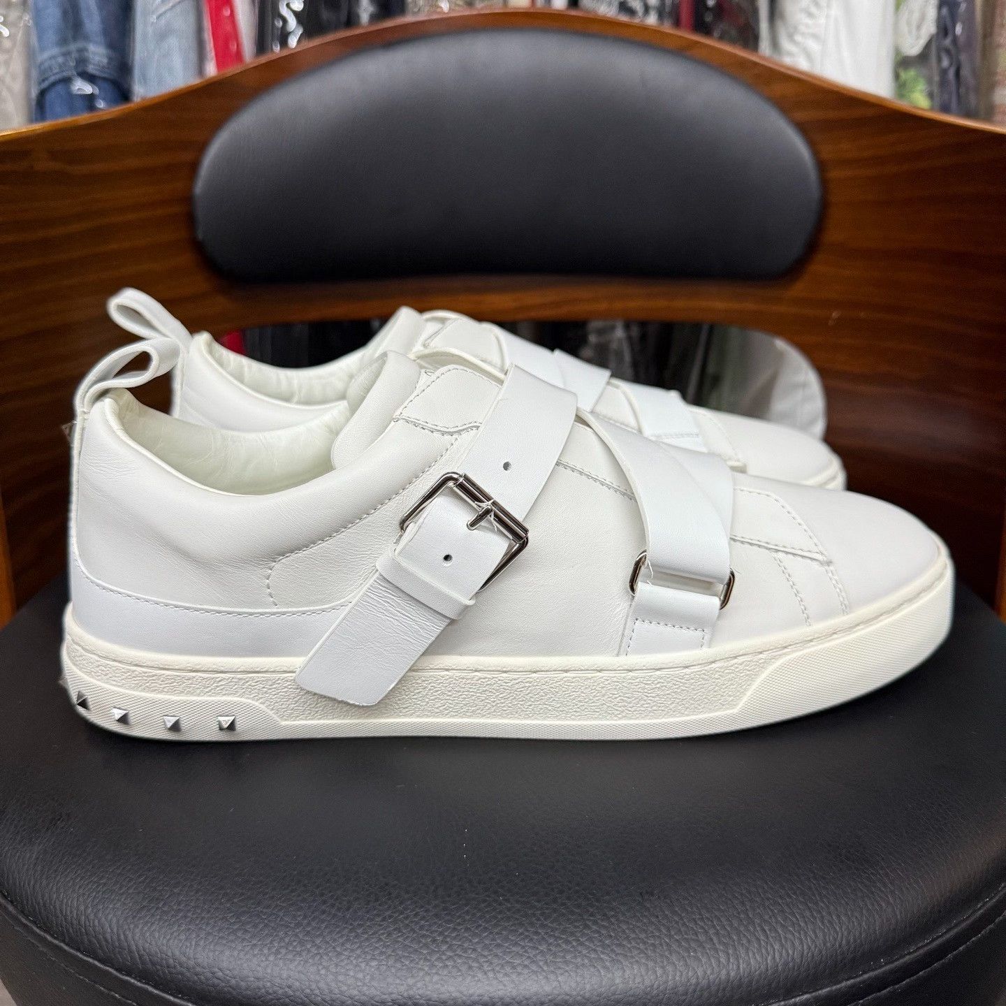 Valentino Valentino Leather White Lowtop Sneakers 9 Men Size US 9 / EU 42 - 4 Thumbnail