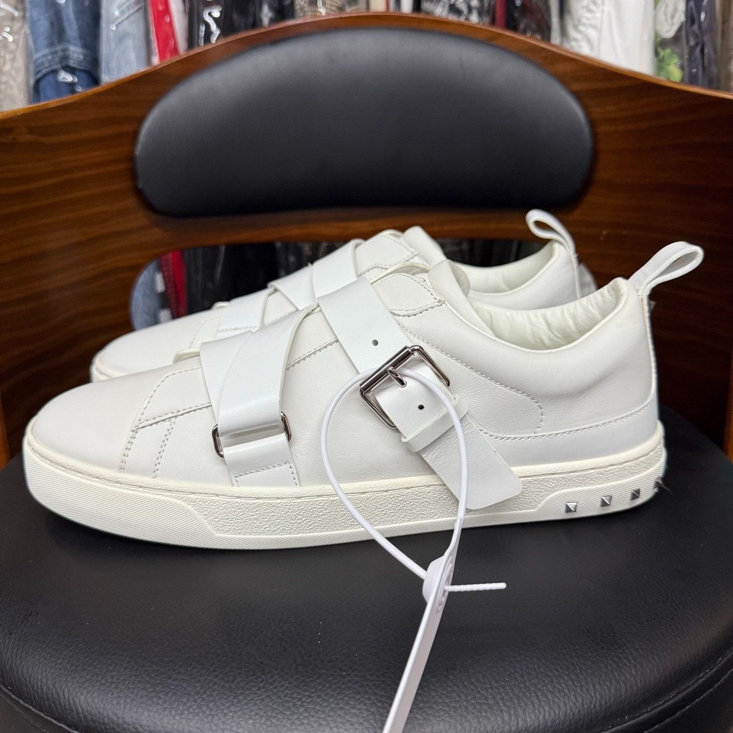 Valentino Valentino Leather White Lowtop Sneakers 9 Men Size US 9 / EU 42 - 6 Thumbnail