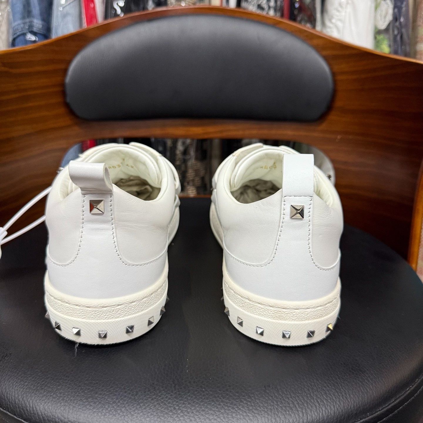 Valentino Valentino Leather White Lowtop Sneakers 9 Men Size US 9 / EU 42 - 3 Thumbnail
