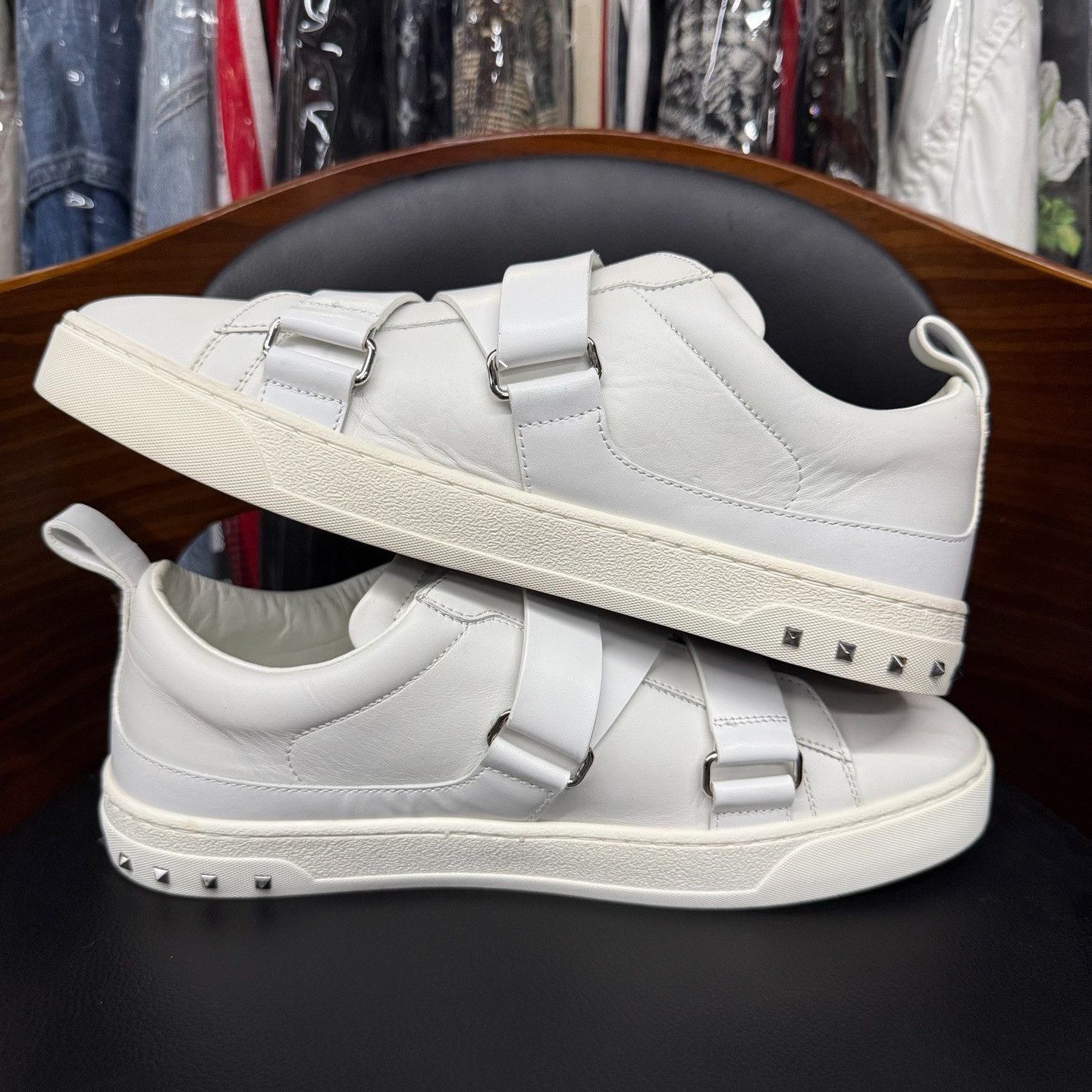 Valentino Valentino Leather White Lowtop Sneakers 9 Men Size US 9 / EU 42 - 7 Thumbnail