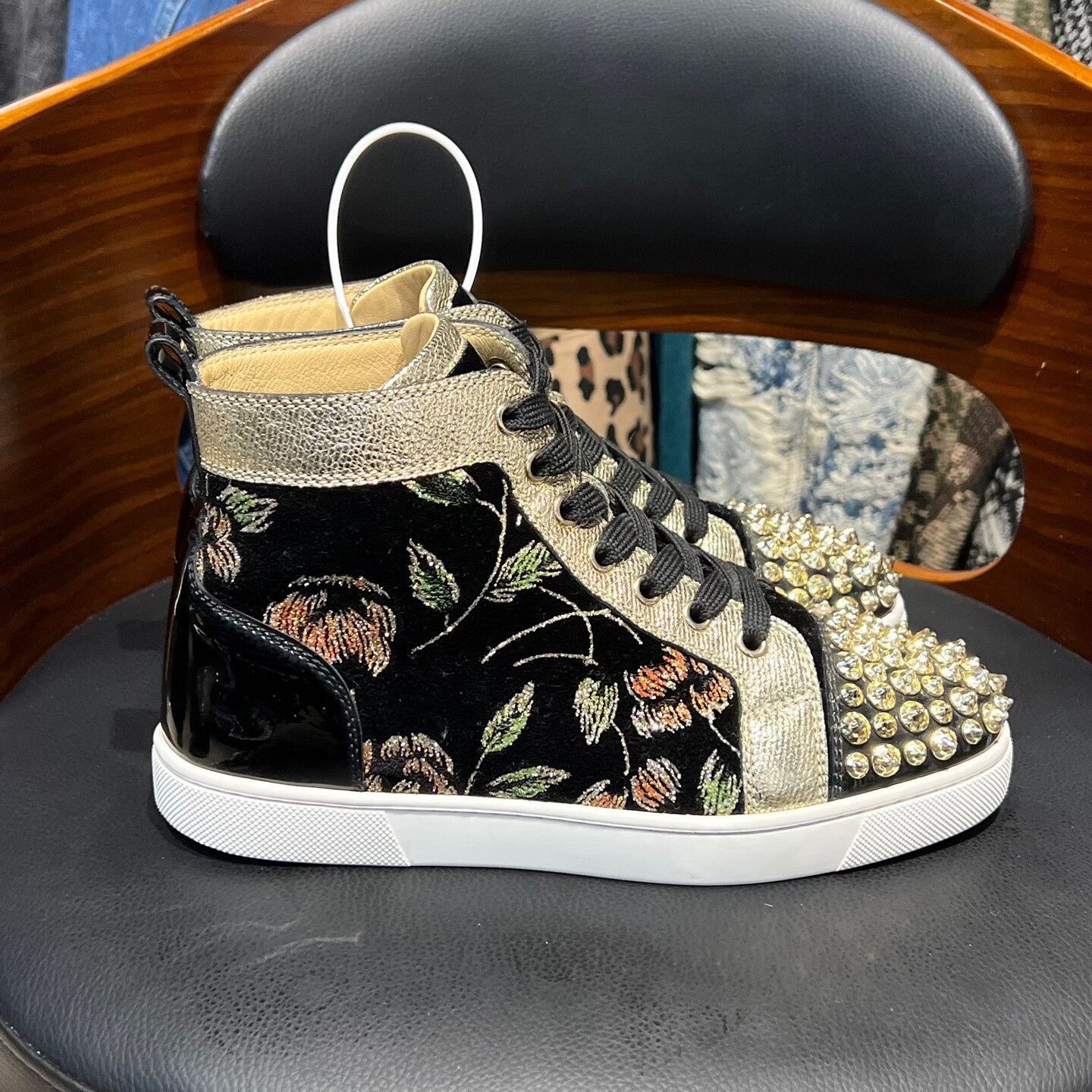 Christian Louboutin Christian Louboutin Black Hitop Sneakers us_6 Women Size US 6 / IT 36 - 6 Thumbnail
