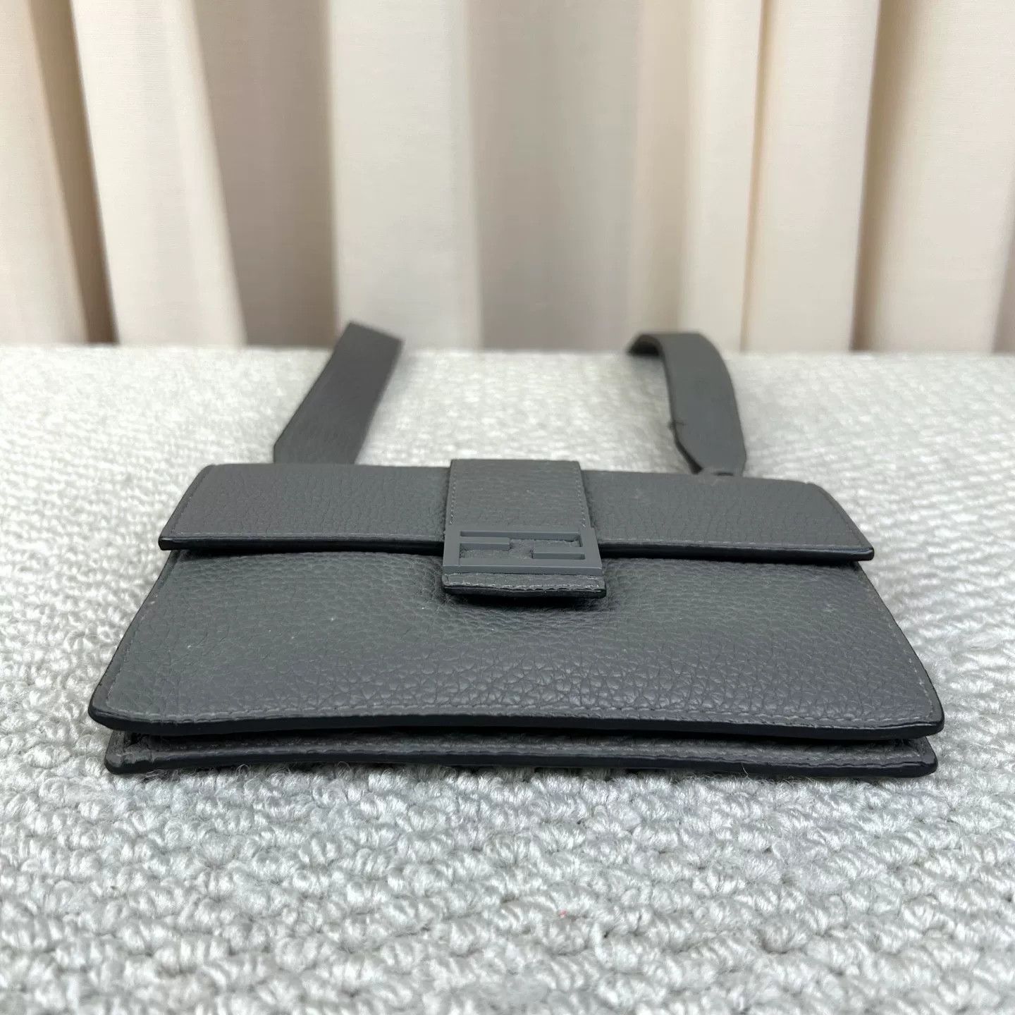 Fendi Pre-loved Bag Very good condition Size ONE SIZE - 4 Thumbnail