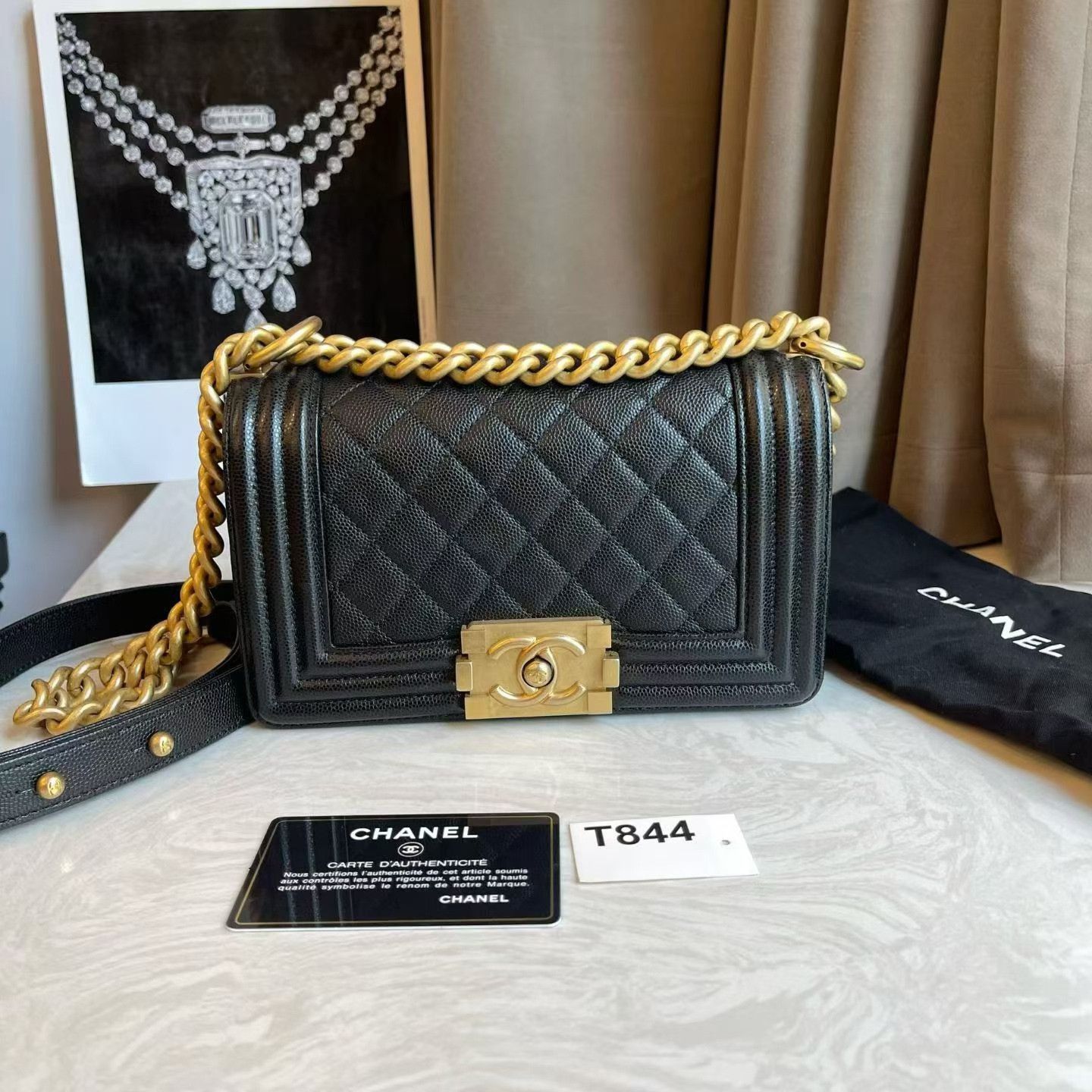 Chanel Pre-loved Bag Very good condition Size ONE SIZE - 2 Thumbnail