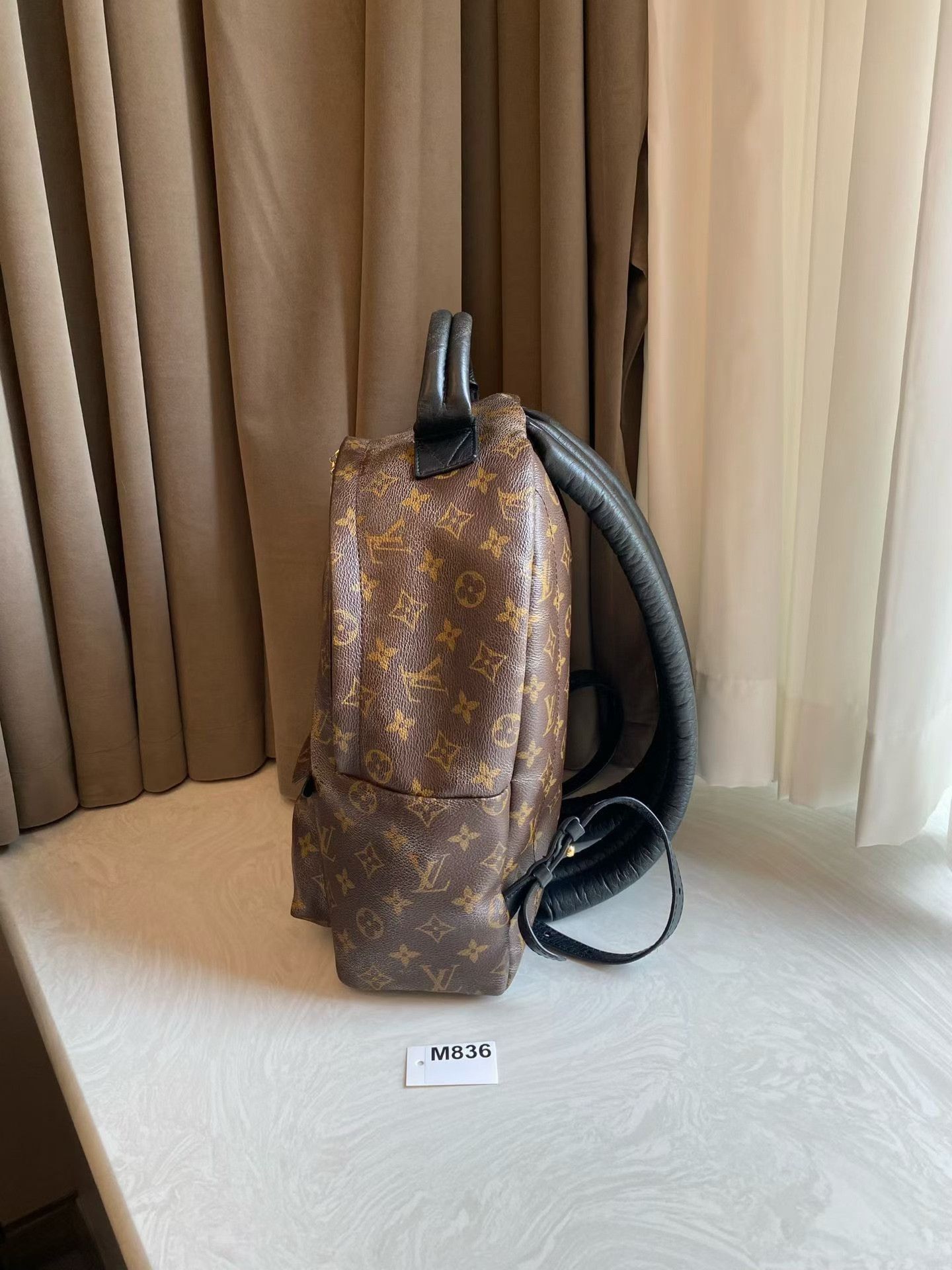 Louis Vuitton Pre-loved Bag Very good condition Size ONE SIZE - 4 Thumbnail