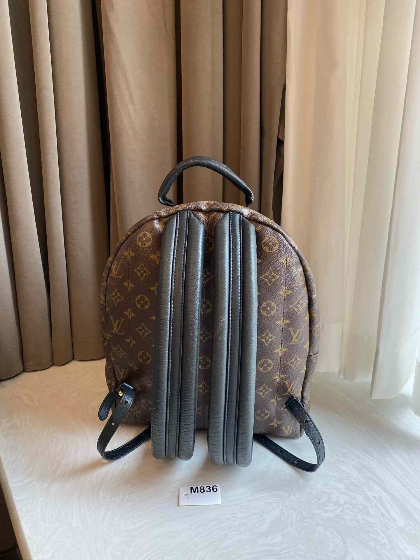Louis Vuitton Pre-loved Bag Very good condition Size ONE SIZE - 3 Thumbnail