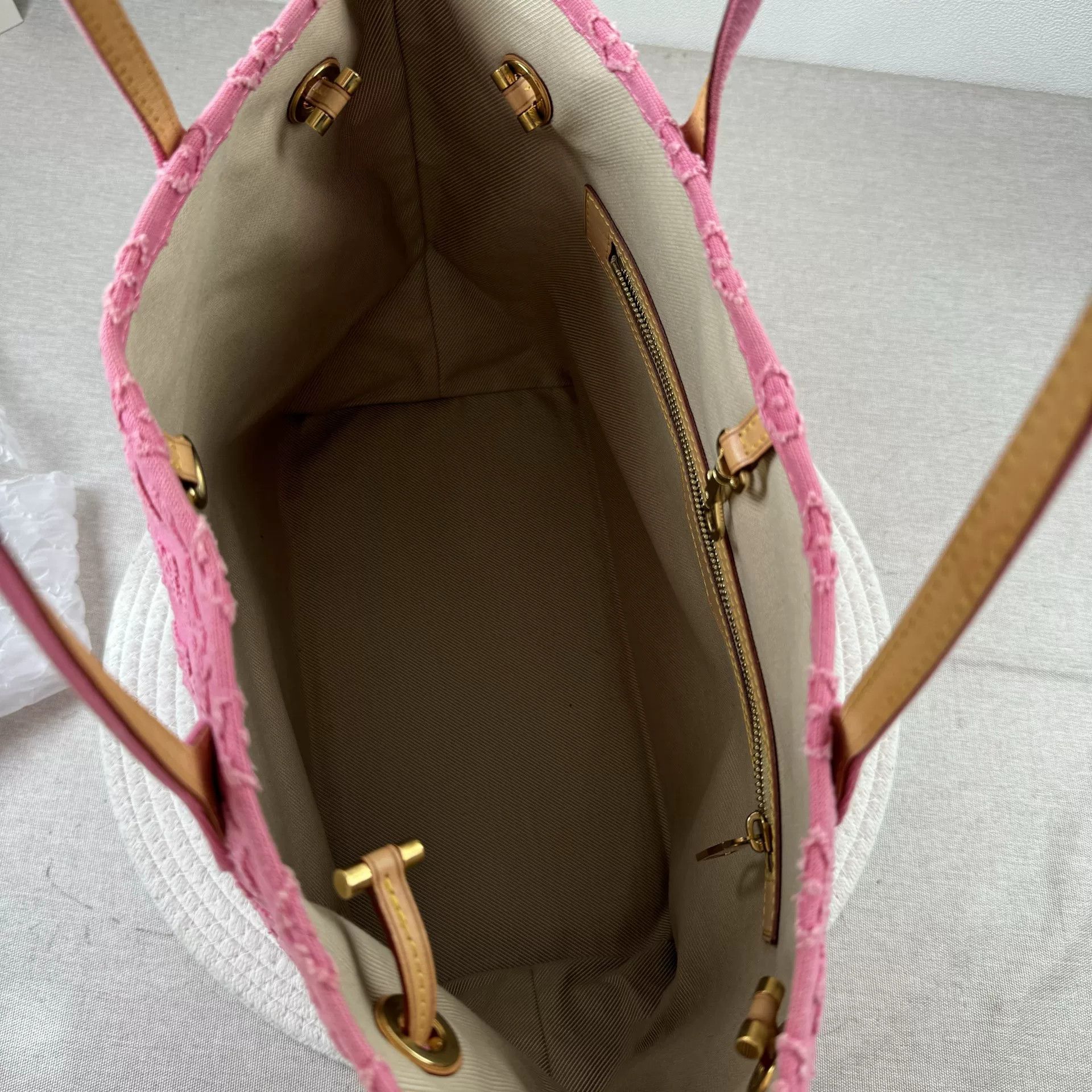 Louis Vuitton Pre-loved Bag Very good condition Size ONE SIZE - 8 Thumbnail