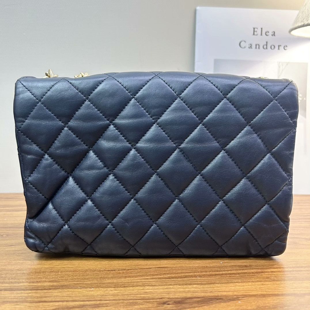 Chanel Pre-loved Bag Very good condition Size ONE SIZE - 3 Thumbnail
