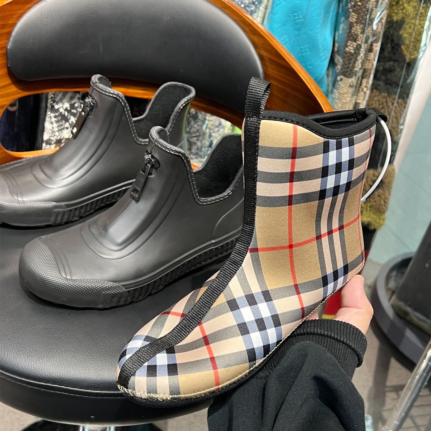 Burberry Burberry Plaid Boots us_6 Women Size US 6 / IT 36 - 7 Thumbnail