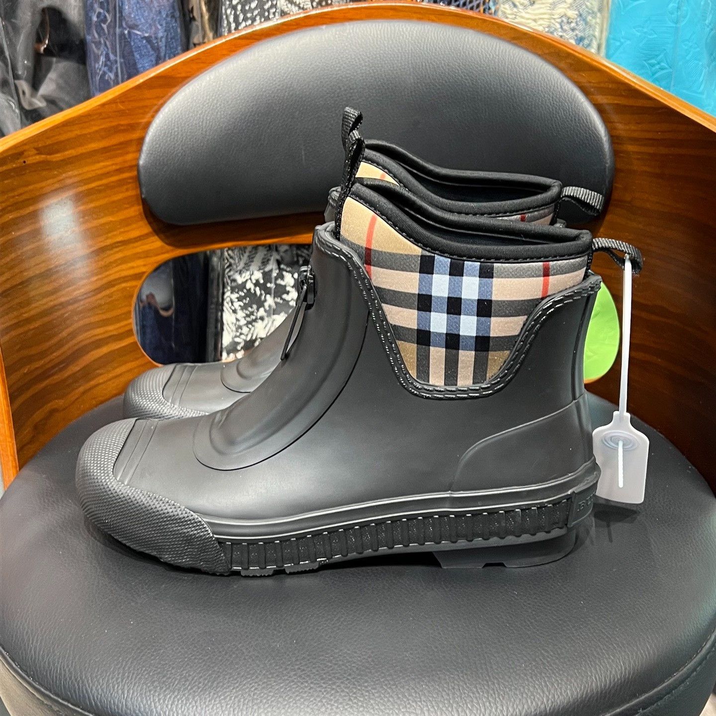Burberry Burberry Plaid Boots us_6 Women Size US 6 / IT 36 - 6 Thumbnail