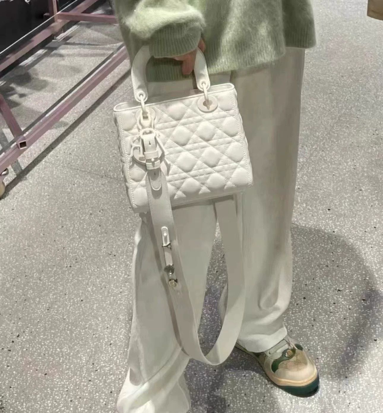 Dior Pre-loved Bag Very good condition Size ONE SIZE - 7 Thumbnail
