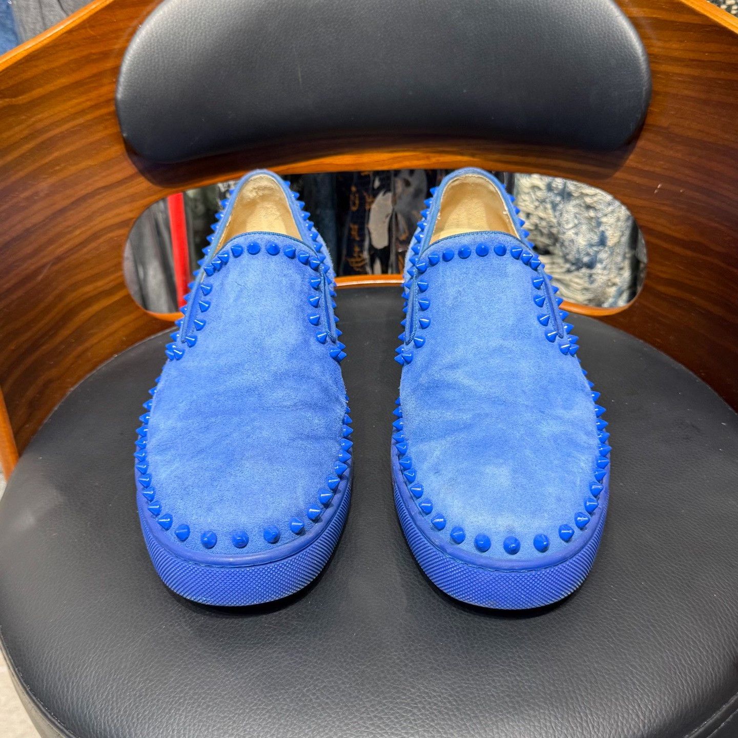 Christian Louboutin Christian Louboutin Velvet Blue Lowtop Sneakers 9.5 Men Size US 9.5 / EU 42-43 - 2 Thumbnail
