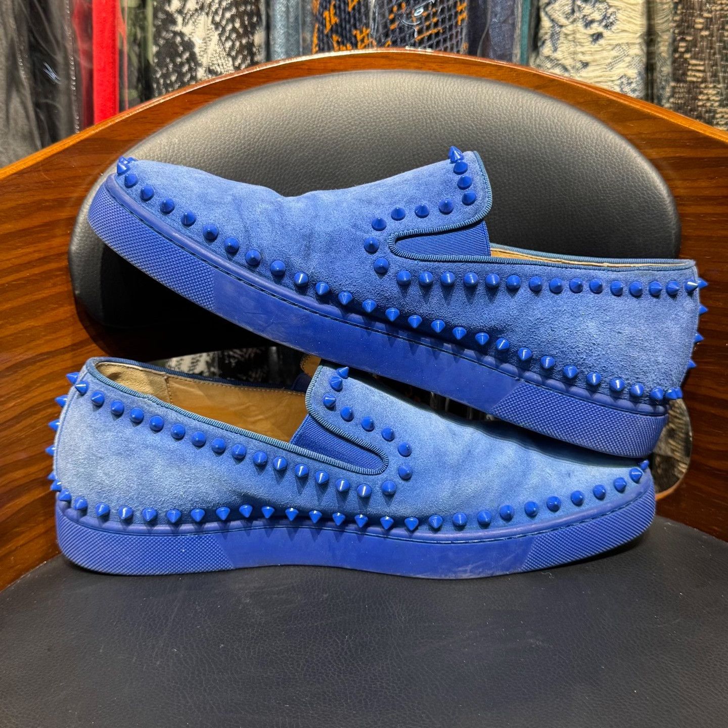 Christian Louboutin Christian Louboutin Velvet Blue Lowtop Sneakers 9.5 Men Size US 9.5 / EU 42-43 - 7 Thumbnail
